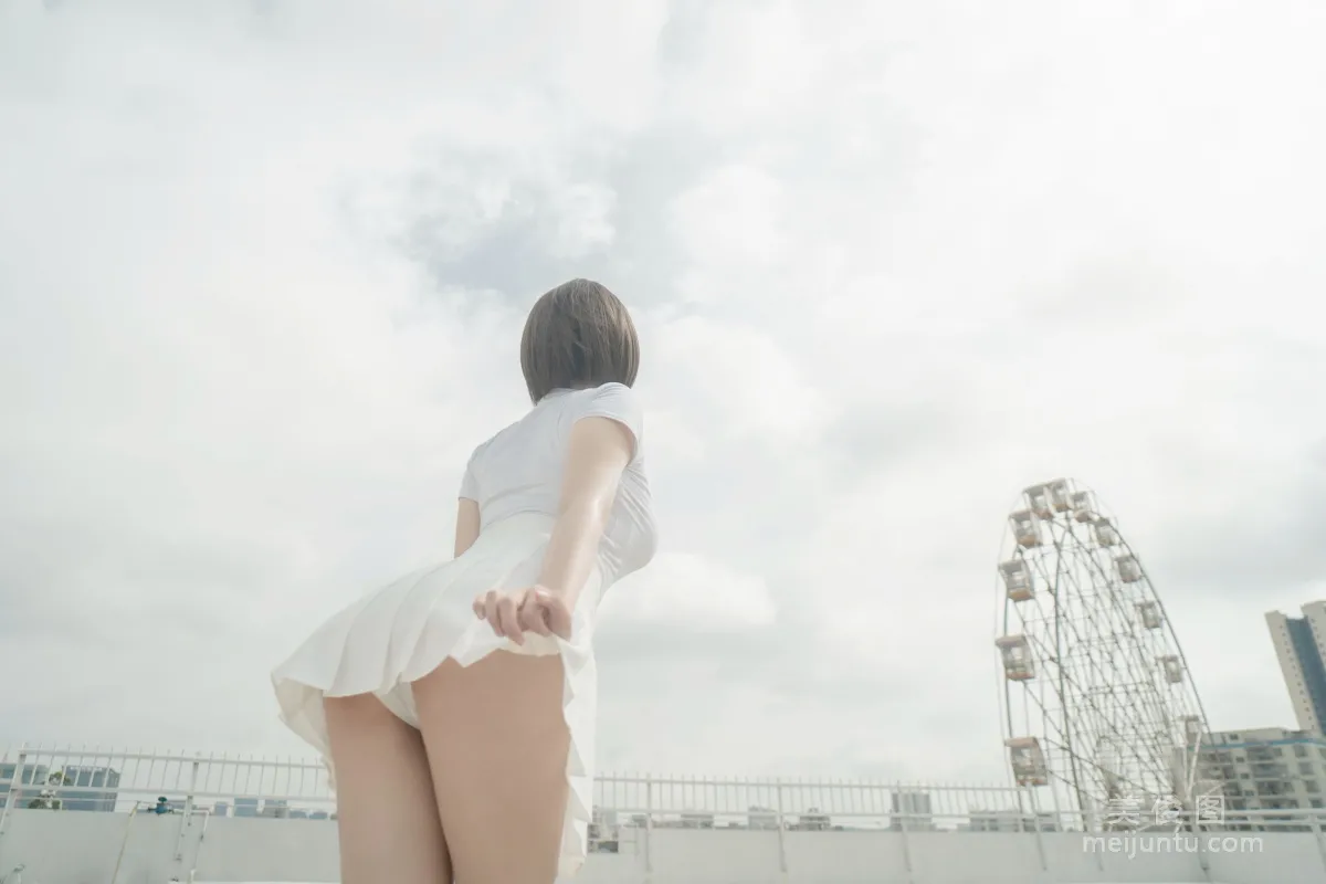 鬼马少女阿薰kaOri - 天台 套图1