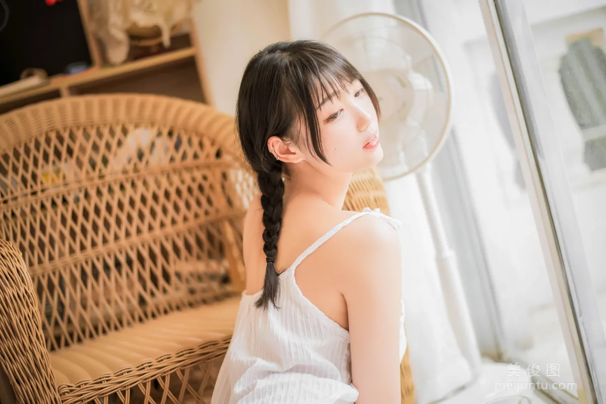 [Web Idol COSER Photos] Zhouji Shike Aitu Tu - Midsummer Set photo 8