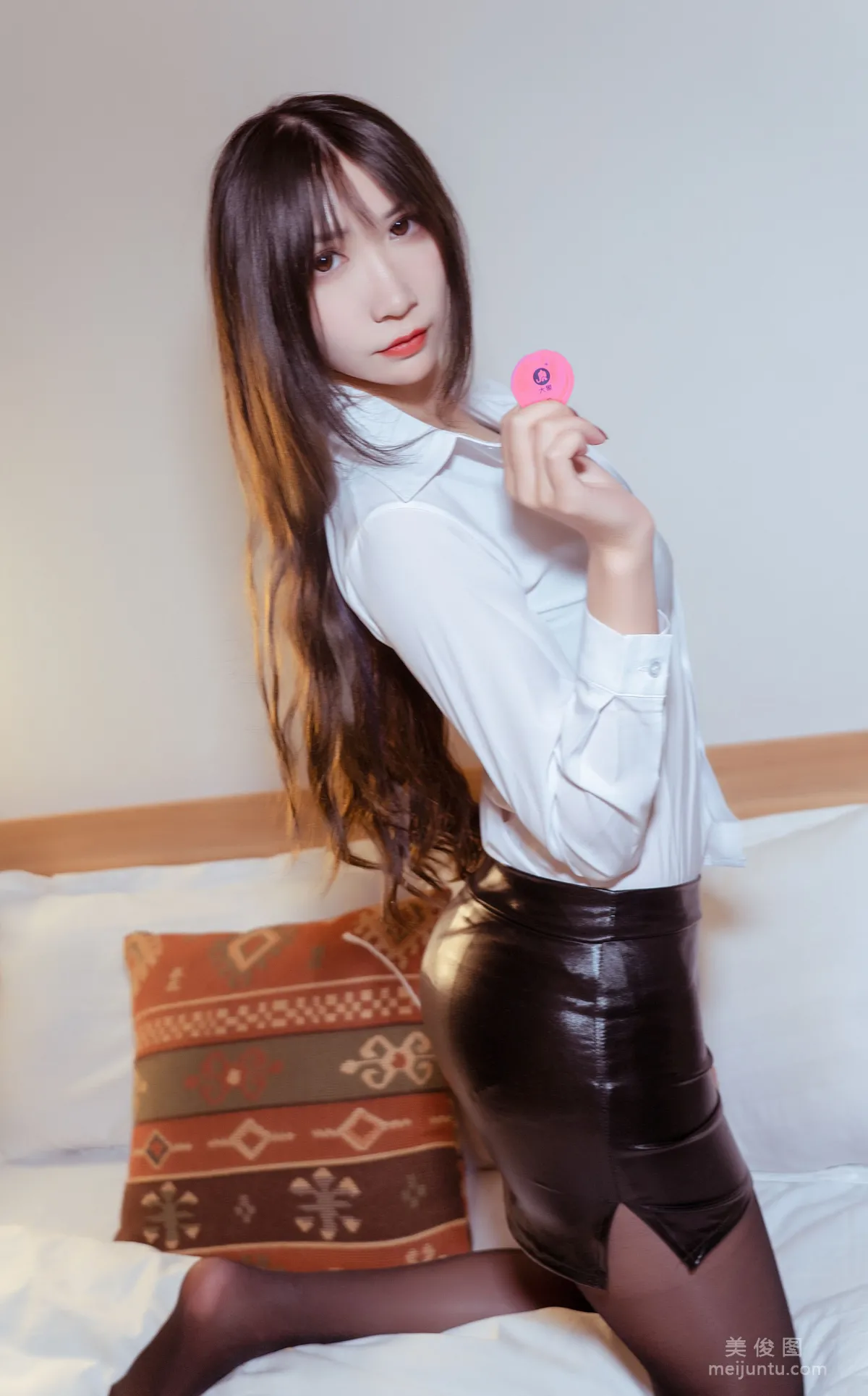 [Web Idol Coser Photos] Anime Blogger Ruanyi Fairy - Elephant OL Set photo 5