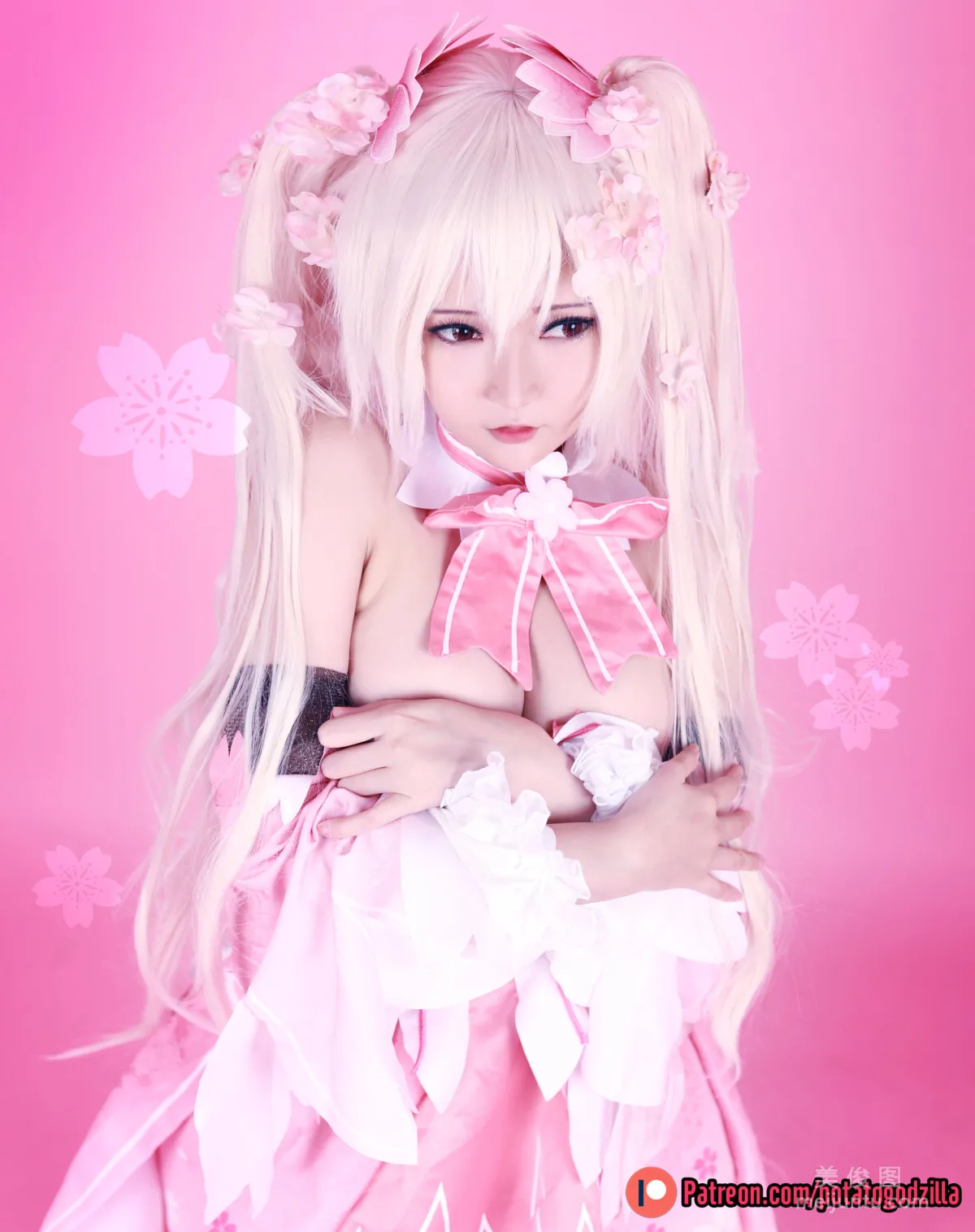 Coser Potato Godzilla, Sakura Miku, Set photo 23