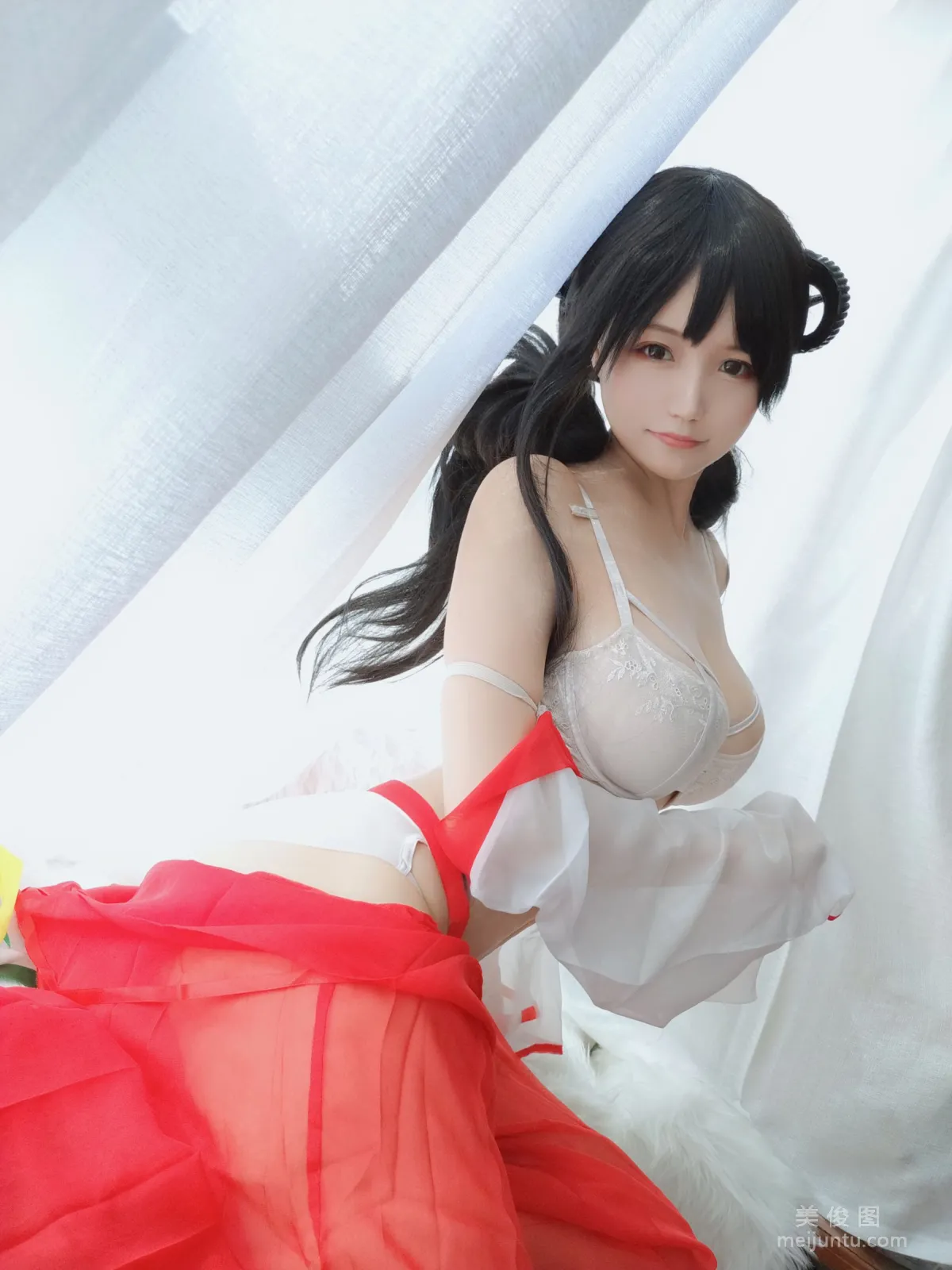 [Web Idol COSER Photos] Anime Blogger Xiaocang Qiandai w - Shrine Maiden DLC Set photo 14