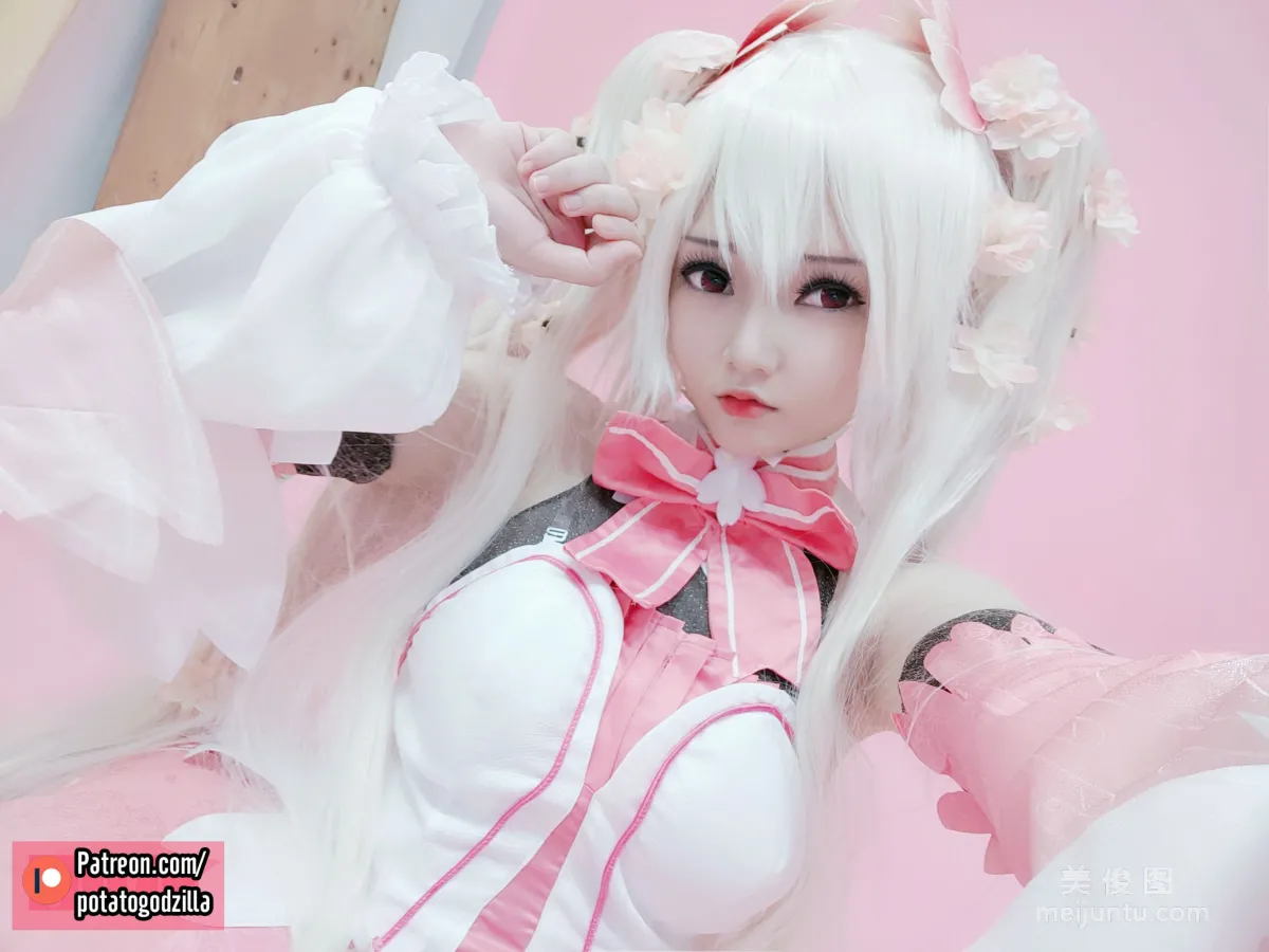 Coser Potato Godzilla, Sakura Miku, Set photo 35