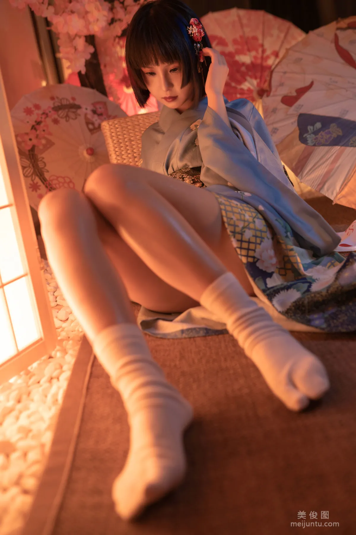 Yun Zai: Web Idols photo 4