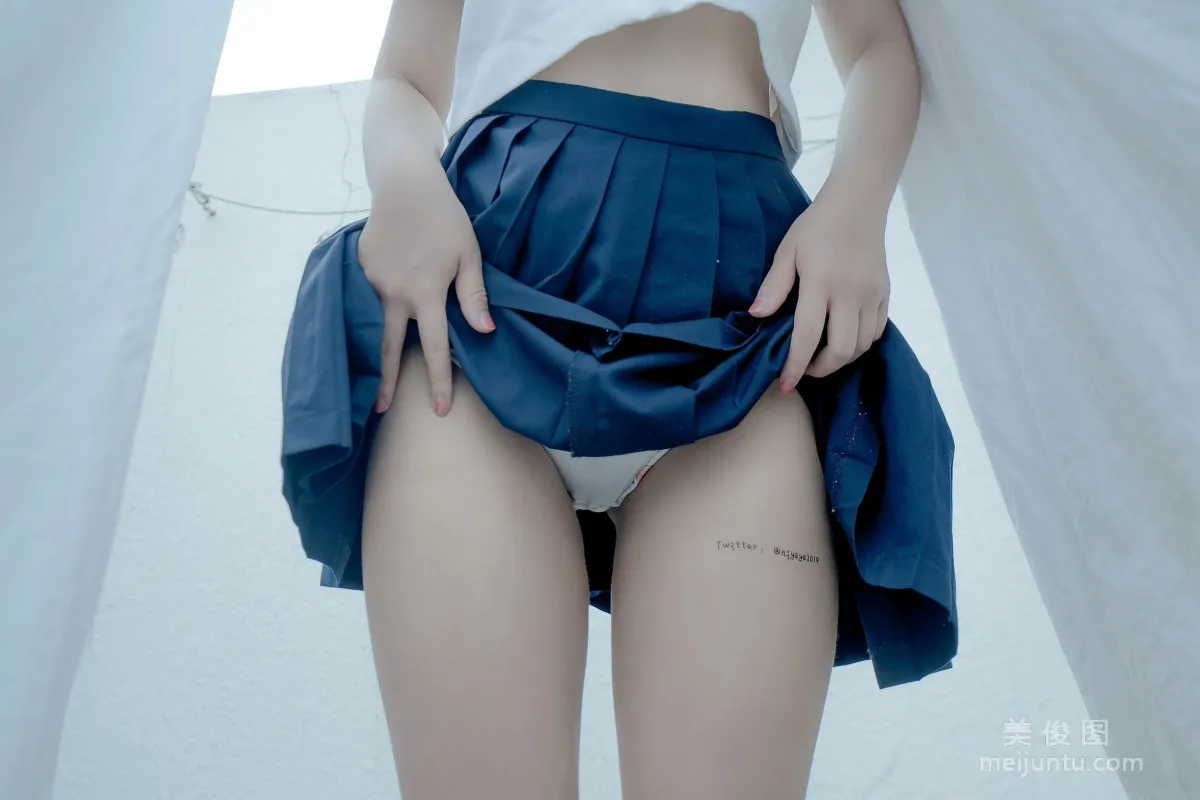 Bai Ye: Web Idols photo 12