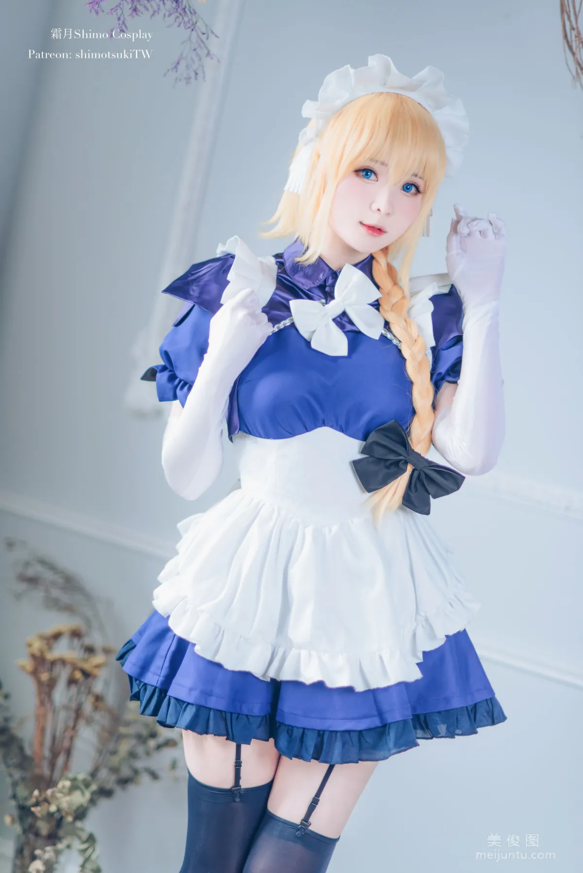 [Internet Celebrity COSER Photos] Weibo Girl Shuangyue shimo - Jeanne d'Arc Set photo 2