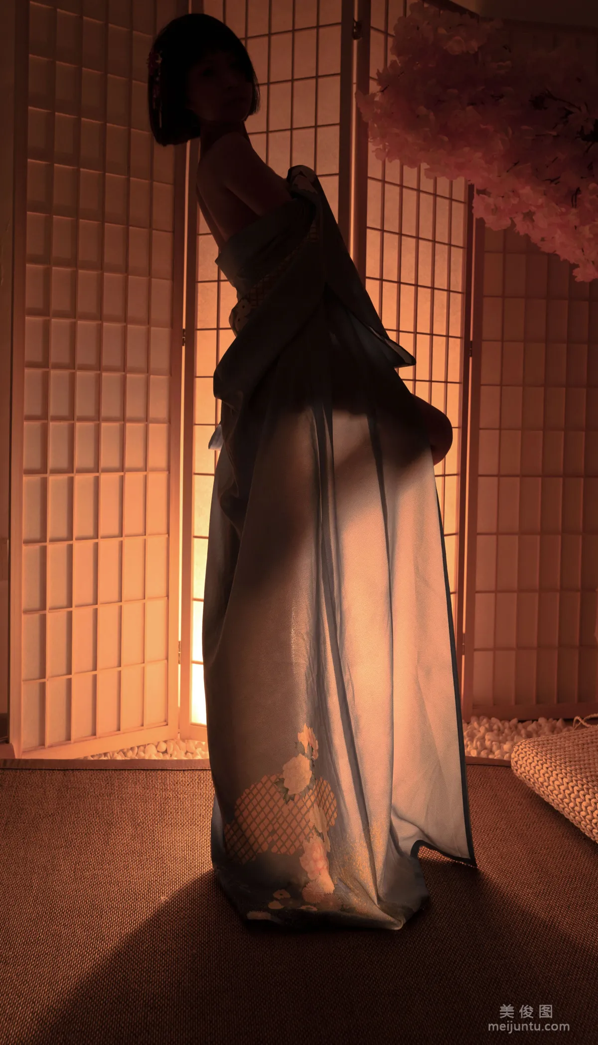 Yun Zai: Web Idols photo 13