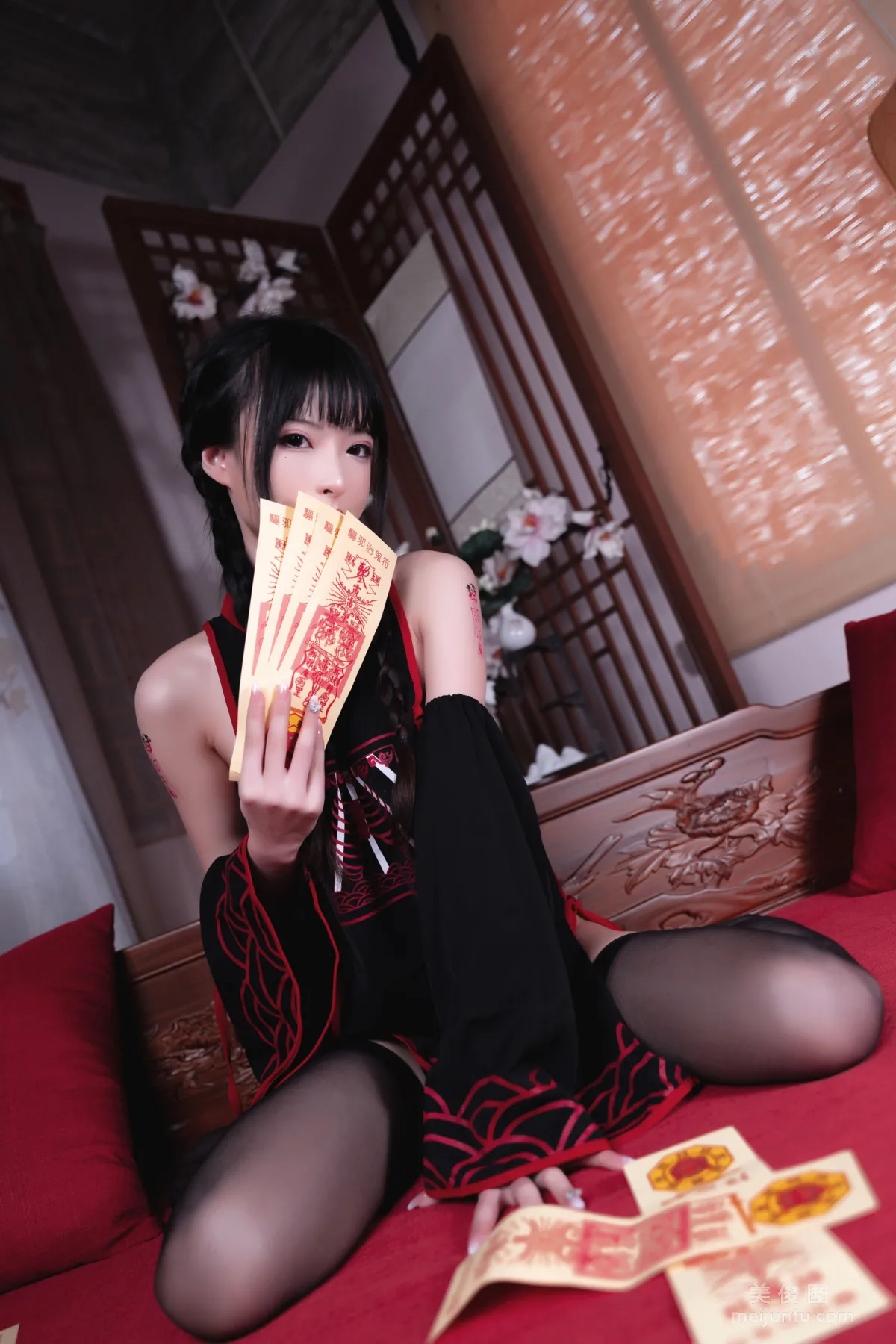 [Web Idols COSER Photo] Qingshui Younai, Lewd Tattoo Little Zombie Set photo 36