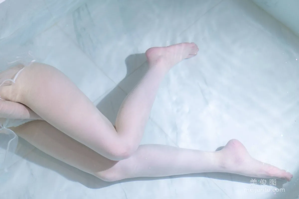 Xing Xiaotu: Web Idols photo 1