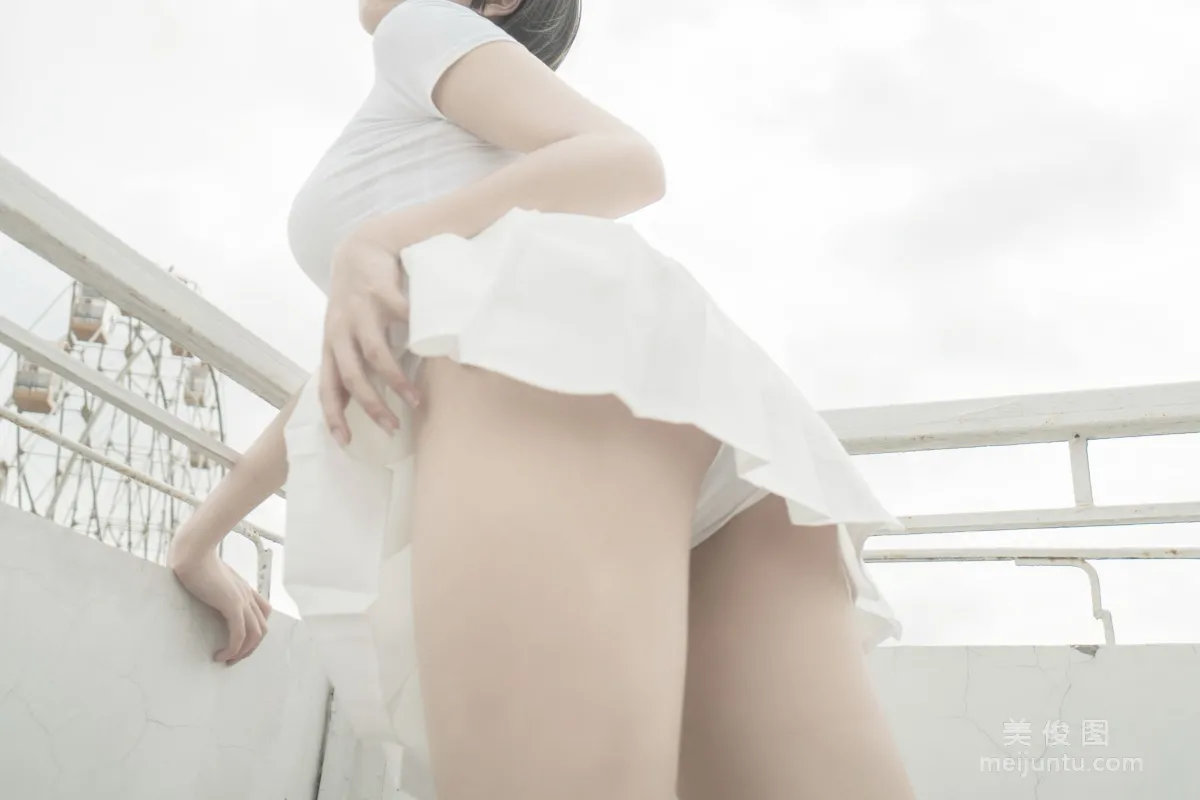 Quirky Girl Axun kaOri, Rooftop Set photo 15
