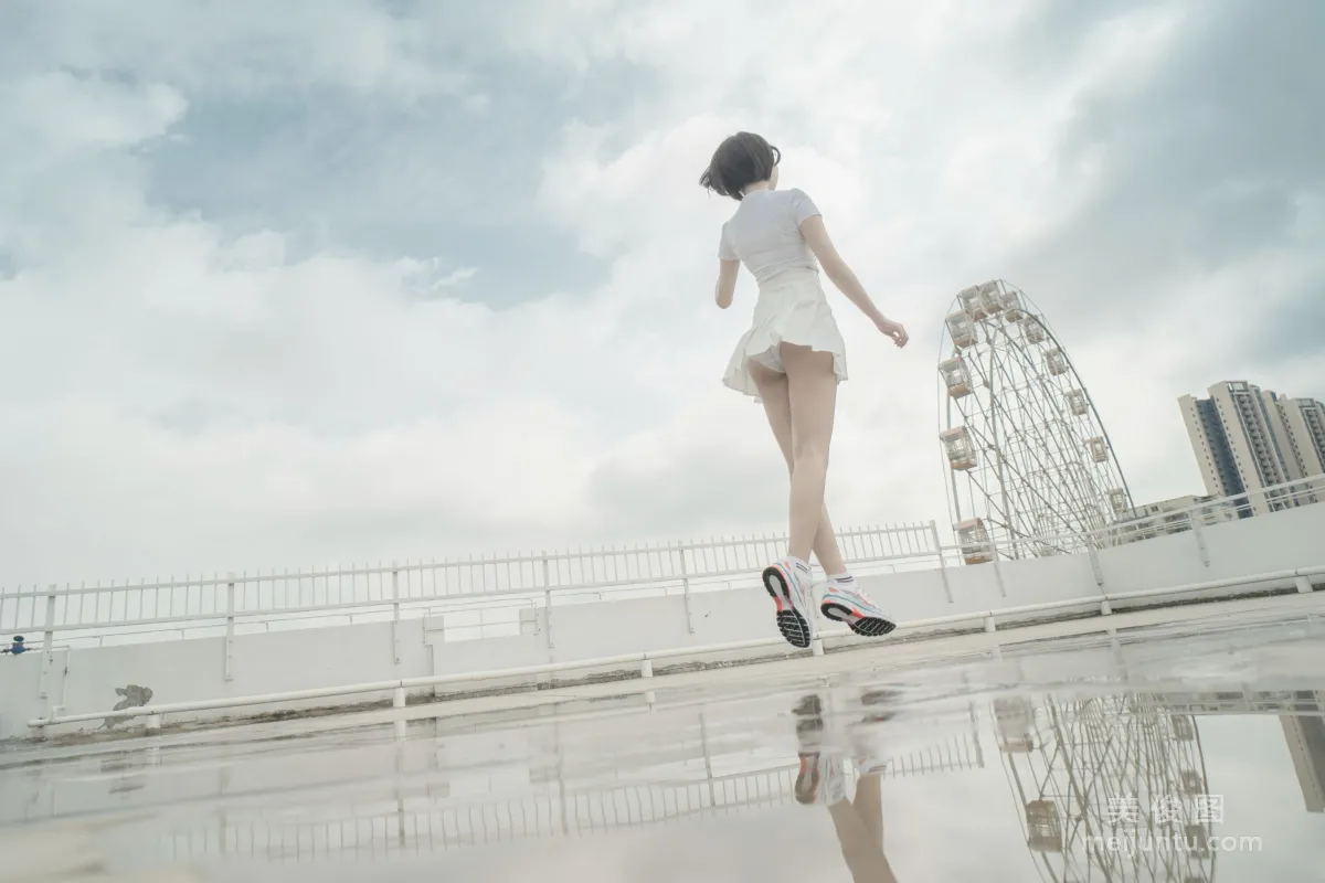 Quirky Girl Axun kaOri, Rooftop Set photo 11