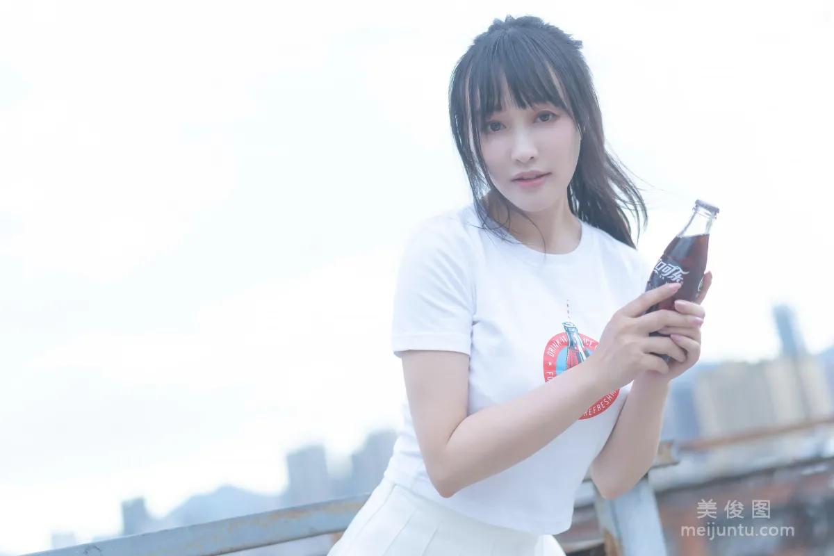 [網紅COSER寫真] 動漫博主脫尾巴Mizuki - 可樂JK 套圖 2