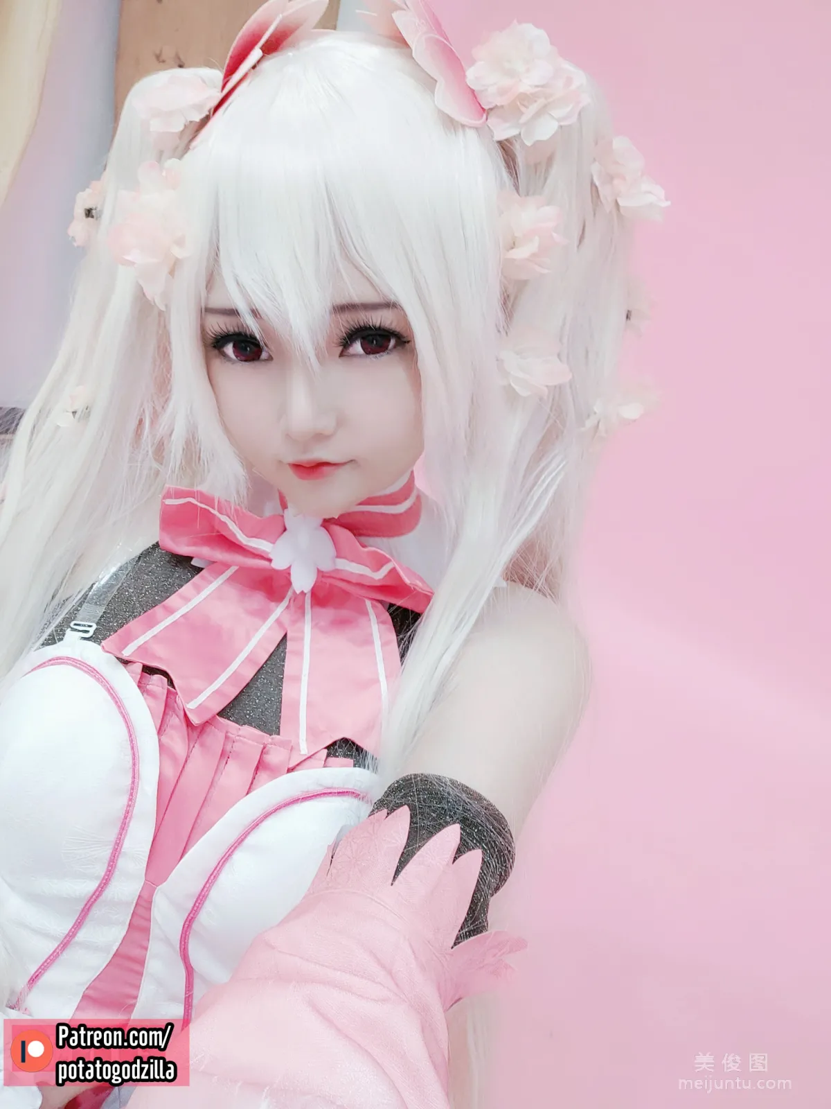 Coser Potato Godzilla, Sakura Miku, Set photo 32