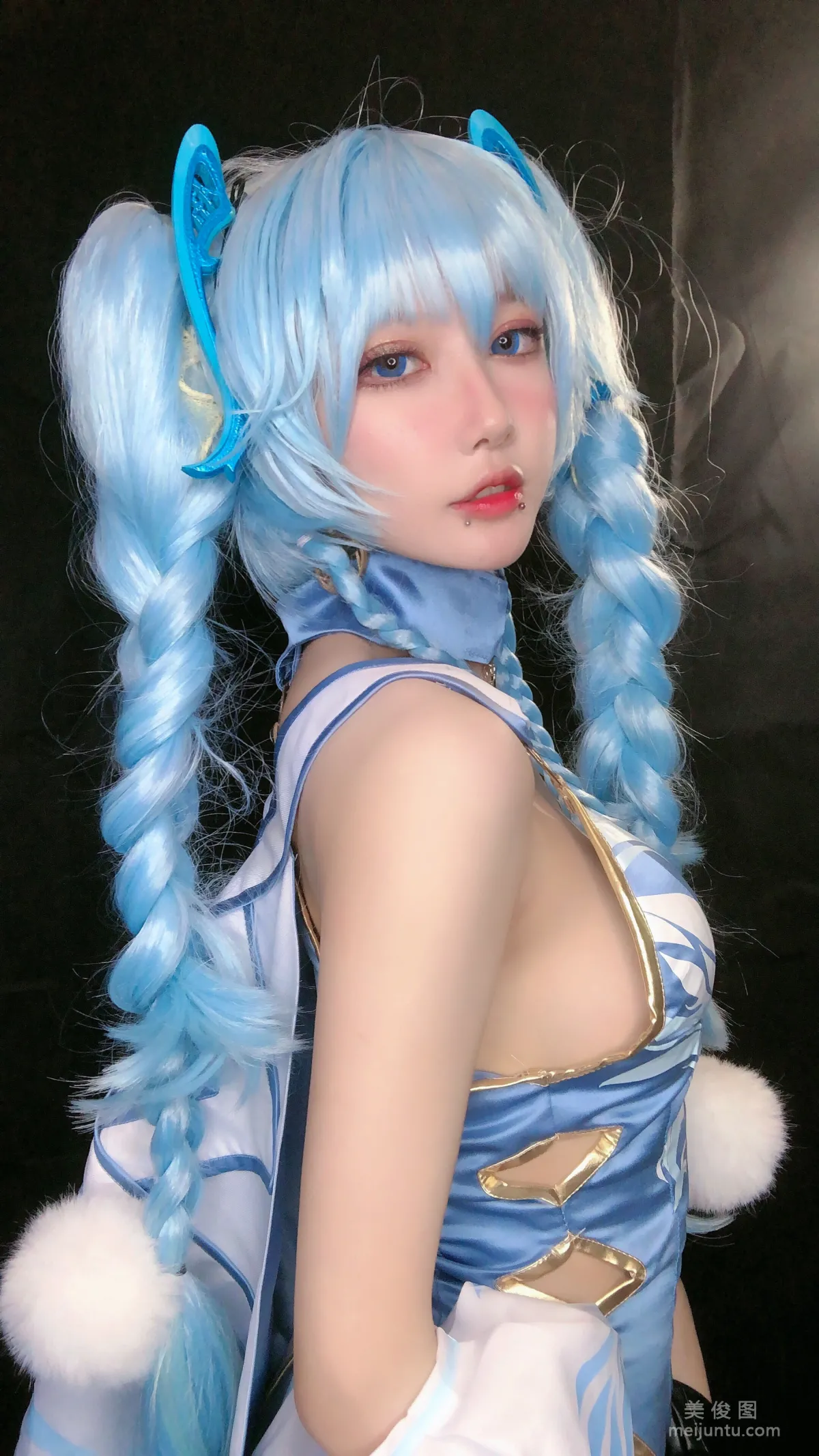 Anime Blogger Abao Yeshi Tuniang - Girls' Frontline PA15 Emerald Bird Charm Set photo 29
