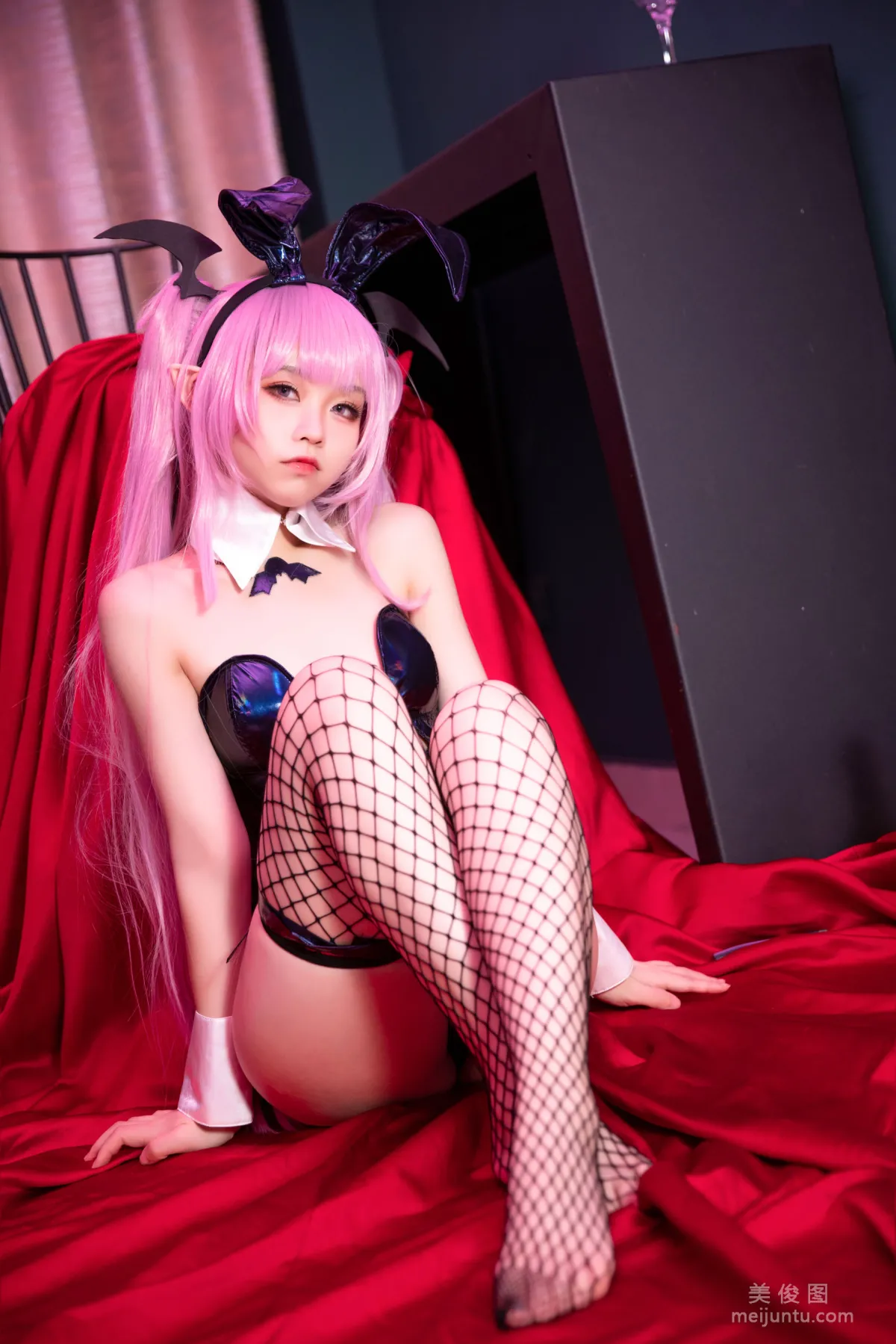 Anime Blogger G44 Buhui Shoushang - Lulumu Bunny Girl Set photo 17