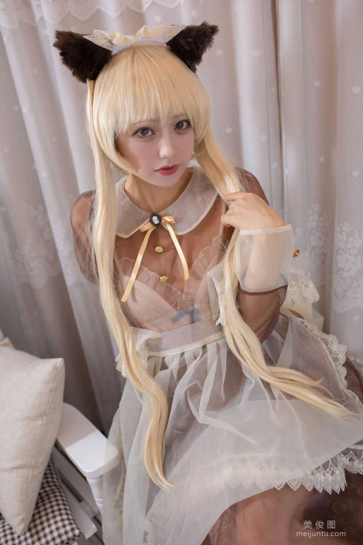 Ga Tong: Web Idols photo 2