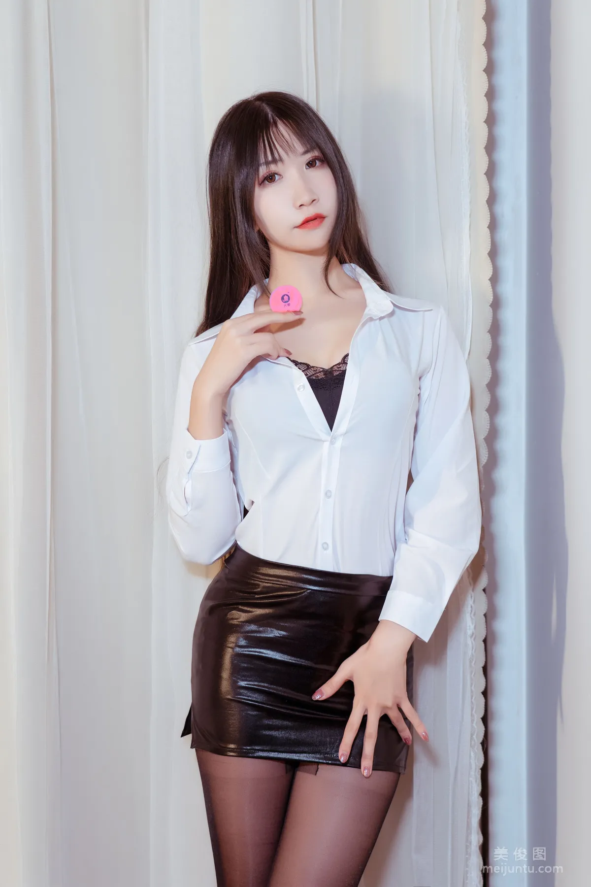[Web Idol Coser Photos] Anime Blogger Ruanyi Fairy - Elephant OL Set photo 17
