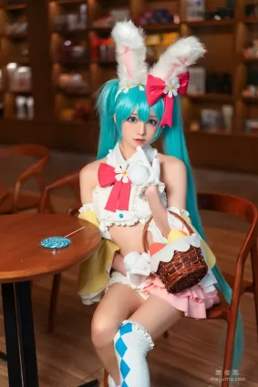 [網紅COSER寫真] 動漫博主Kitaro_绮太郎 - 初音兔女郎 套圖