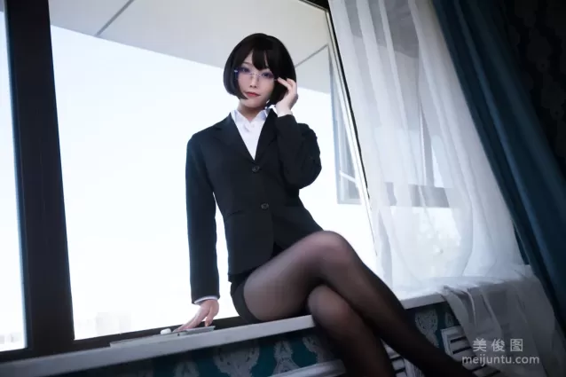 Cosplay汪知子 - 黑絲OL 套圖