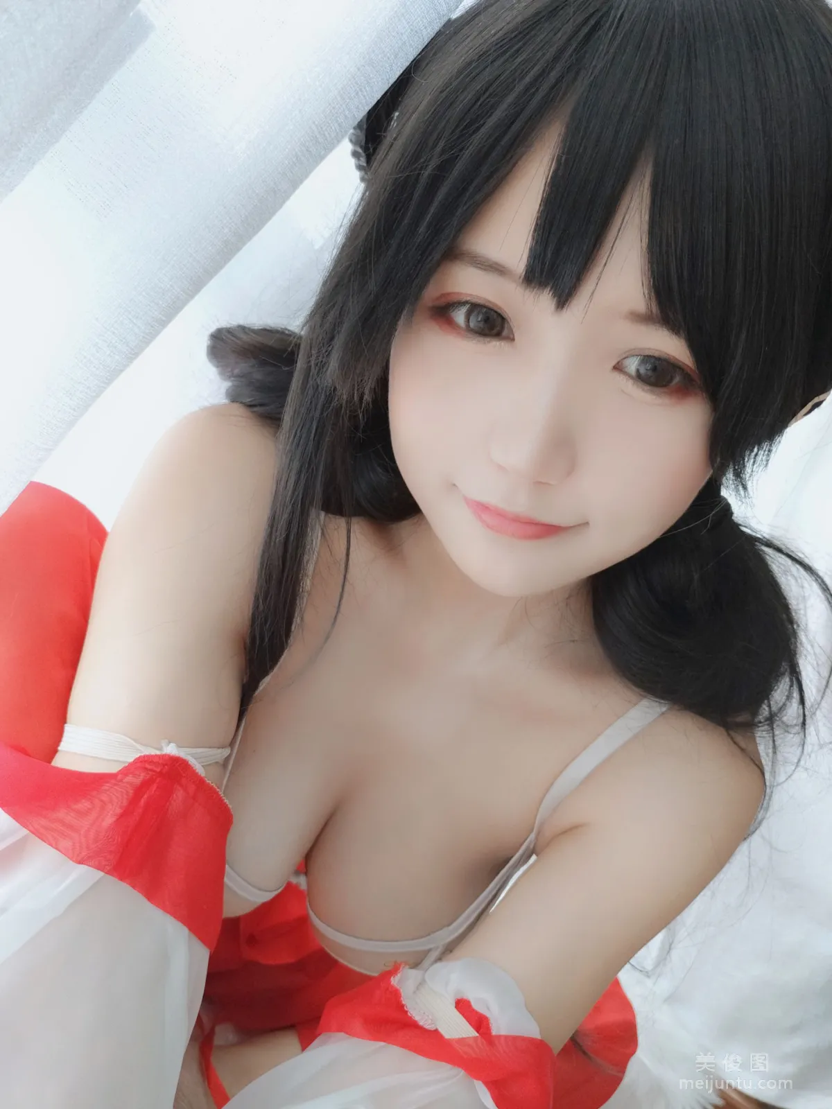 [Web Idol COSER Photos] Anime Blogger Xiaocang Qiandai w - Shrine Maiden DLC Set photo 21