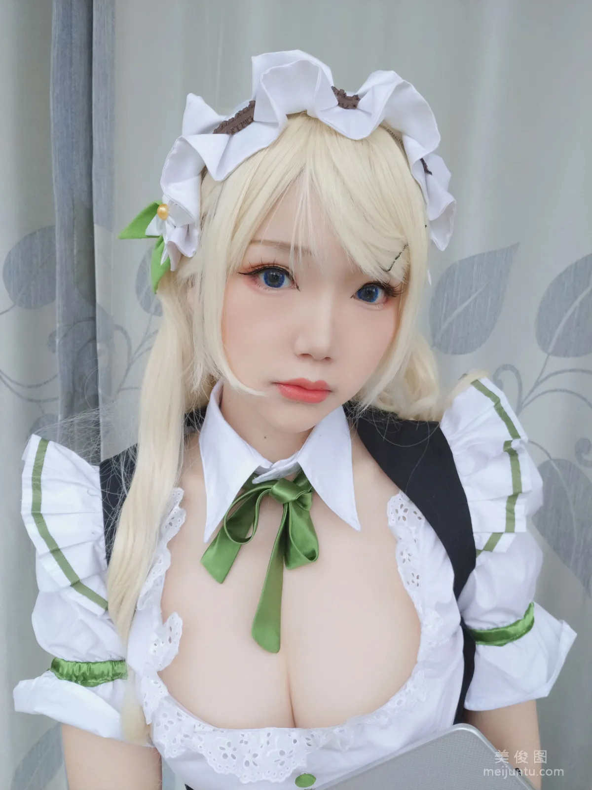 Xueqing Astra: Web Idols photo 2