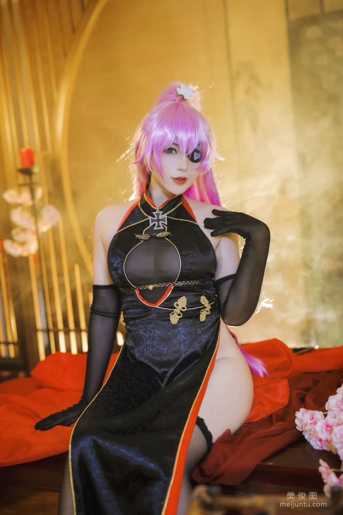 Xiaorong Zaigu Gugu, Scharnhorst Cheongsam Set photo 9