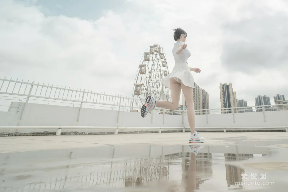 Quirky Girl Axun kaOri, Rooftop Set photo 27