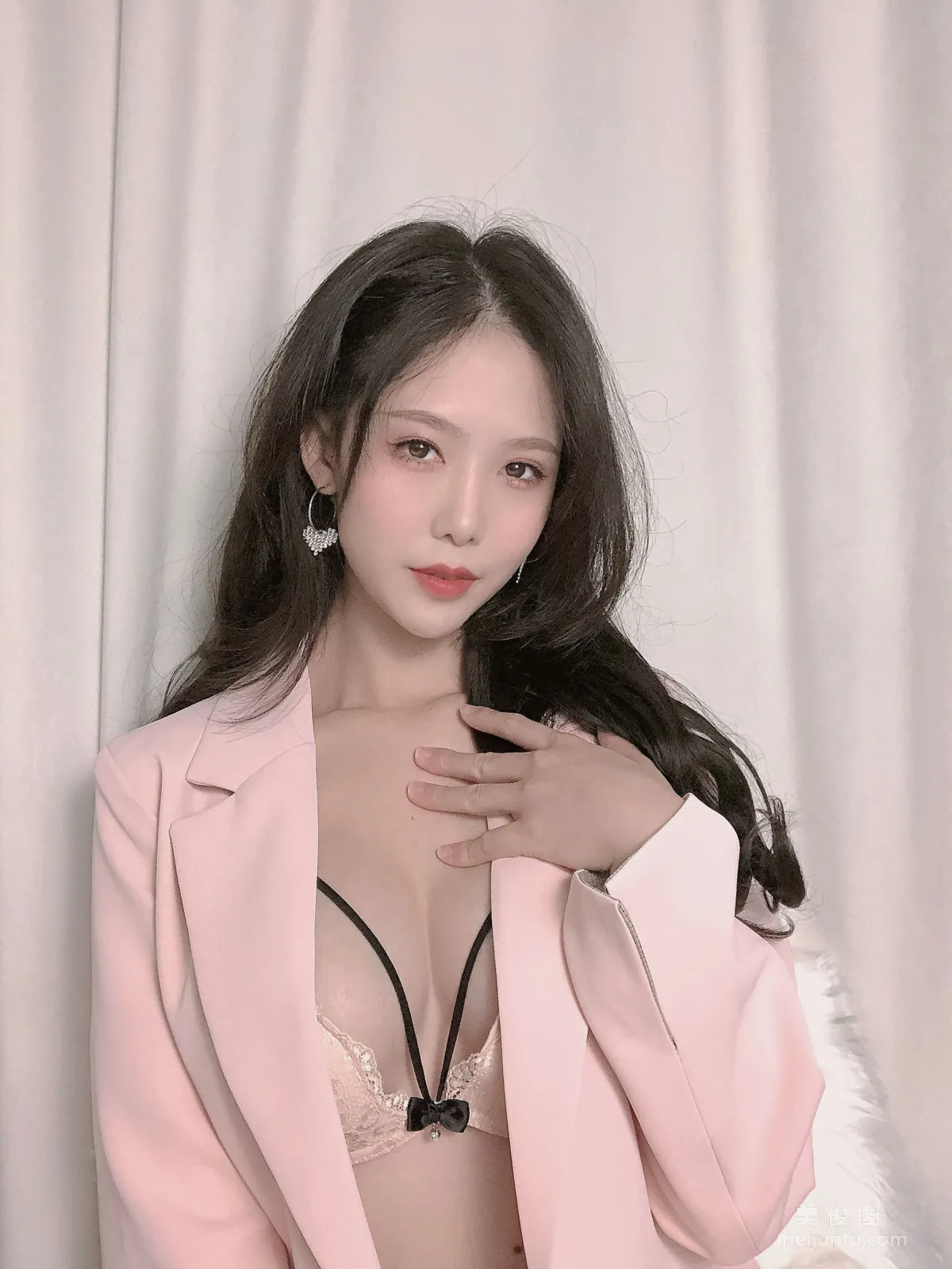 [Internet Celebrity COSER Photos] Douniang Lishi - Pink Suit Set photo 12