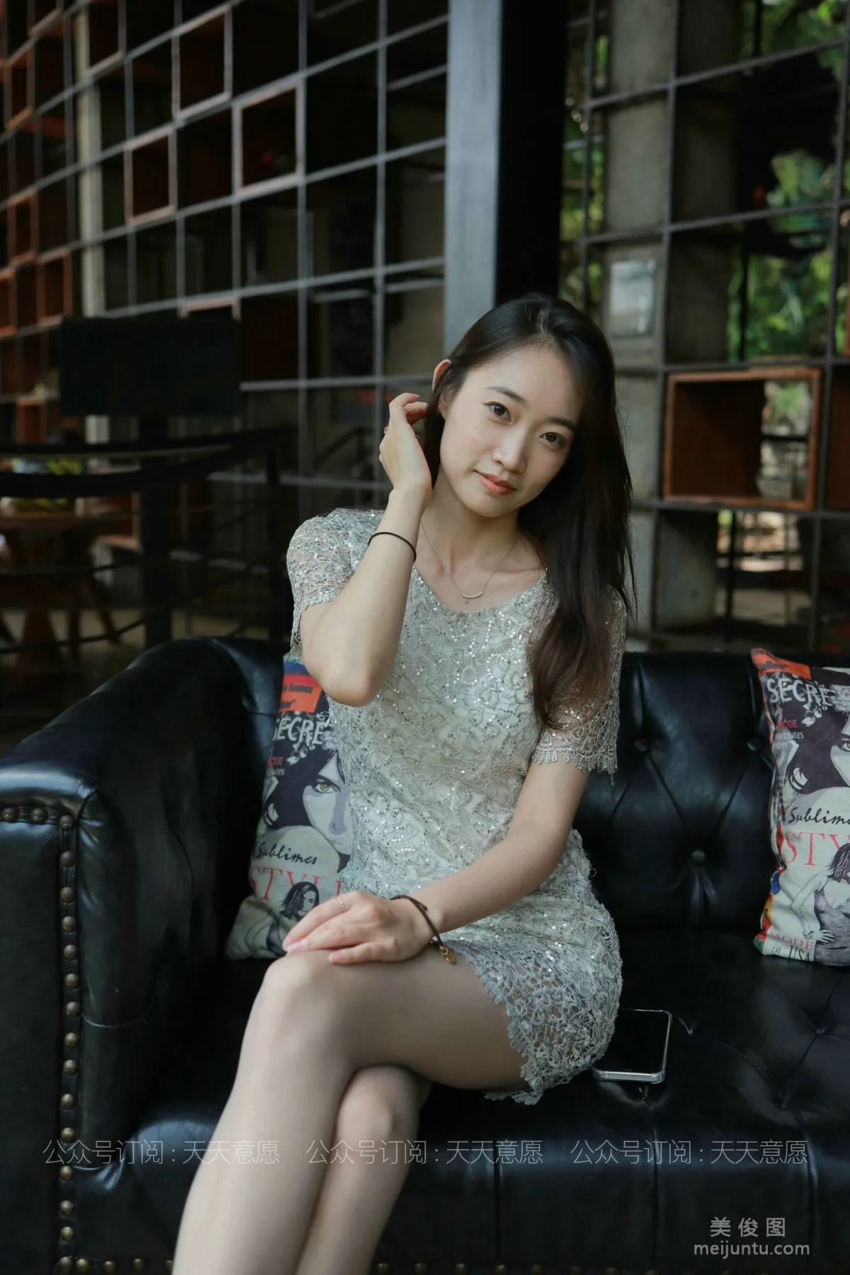 [IESS异思趣向] 丝享家 821：新人小高《初次见面》美腿丝袜套图3