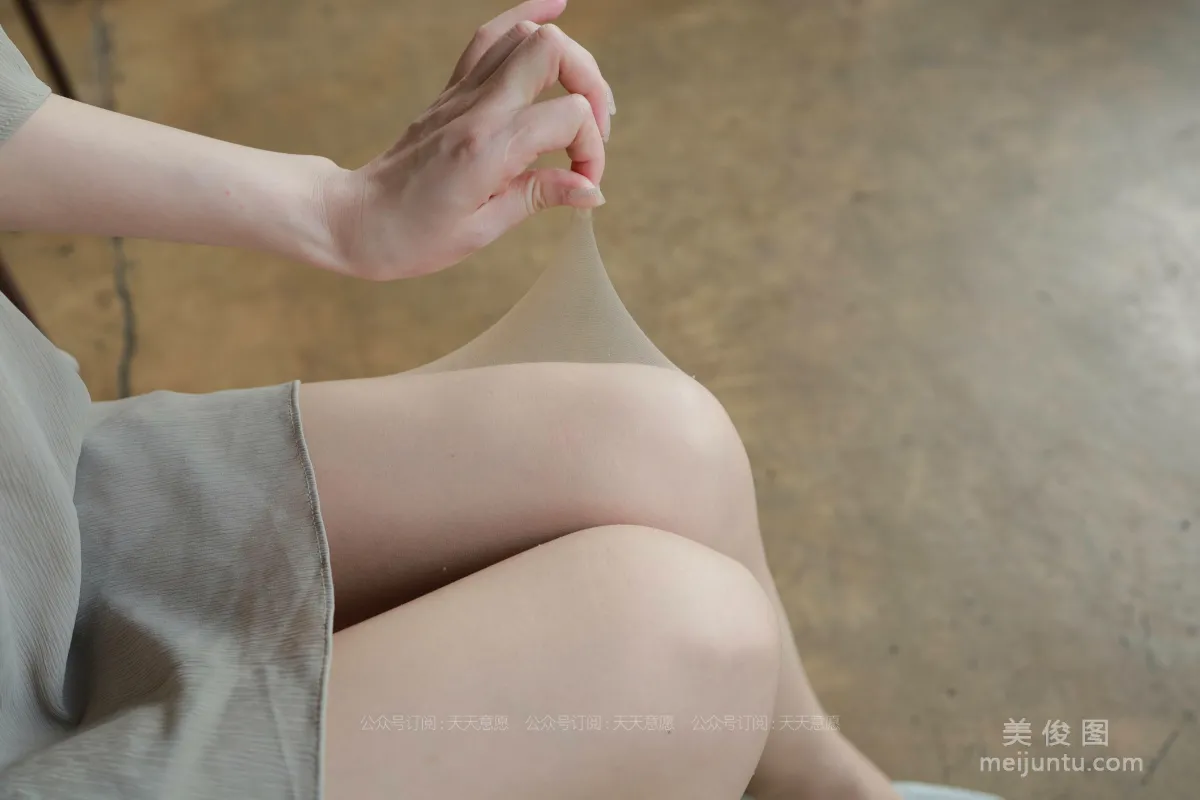 [IESS异思趣向] 丝享家 832：九妹《可甜可盐大长腿》 丝袜美腿套图65