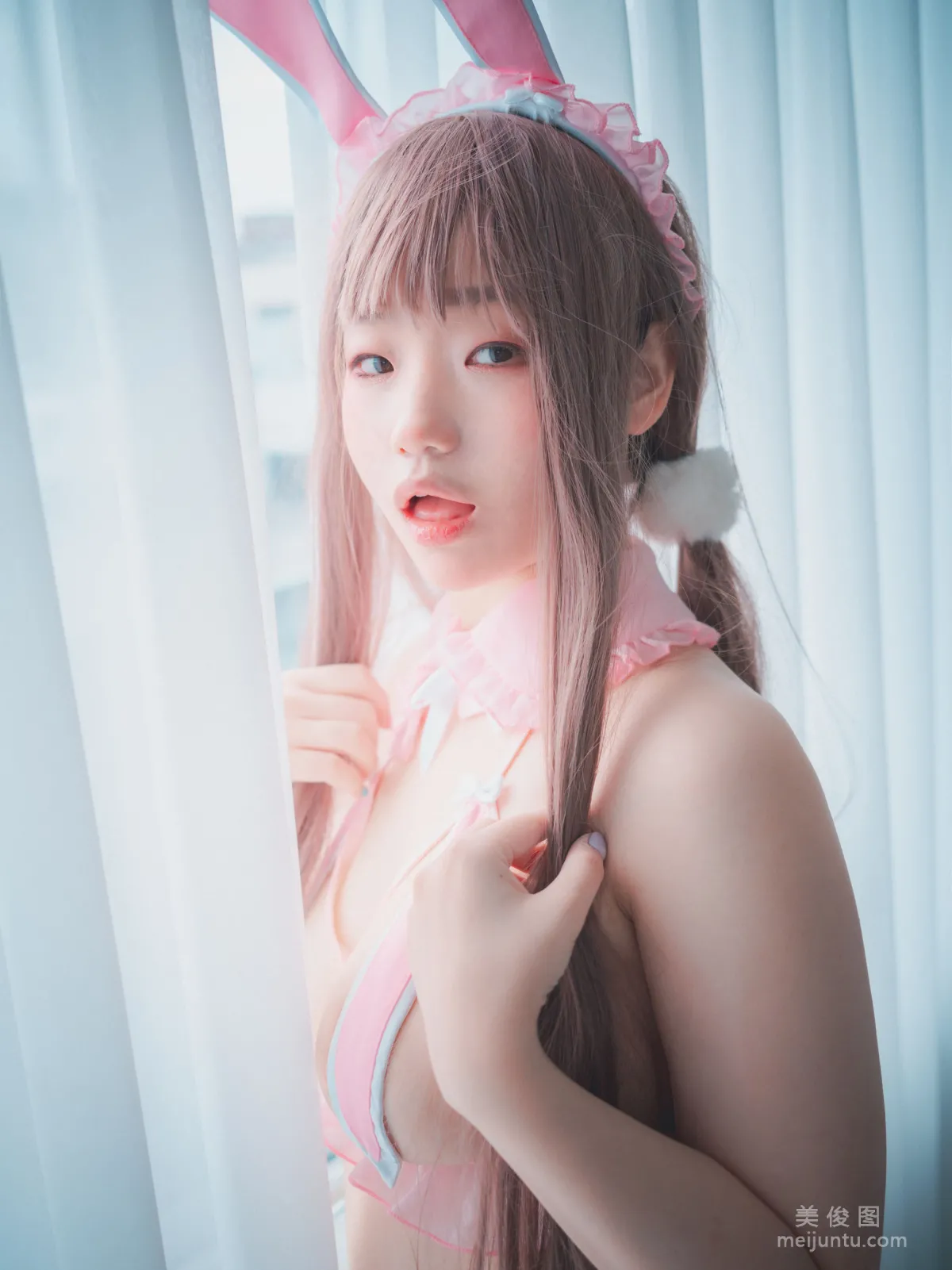 Mimmi: DJAWA March Hare photo 56