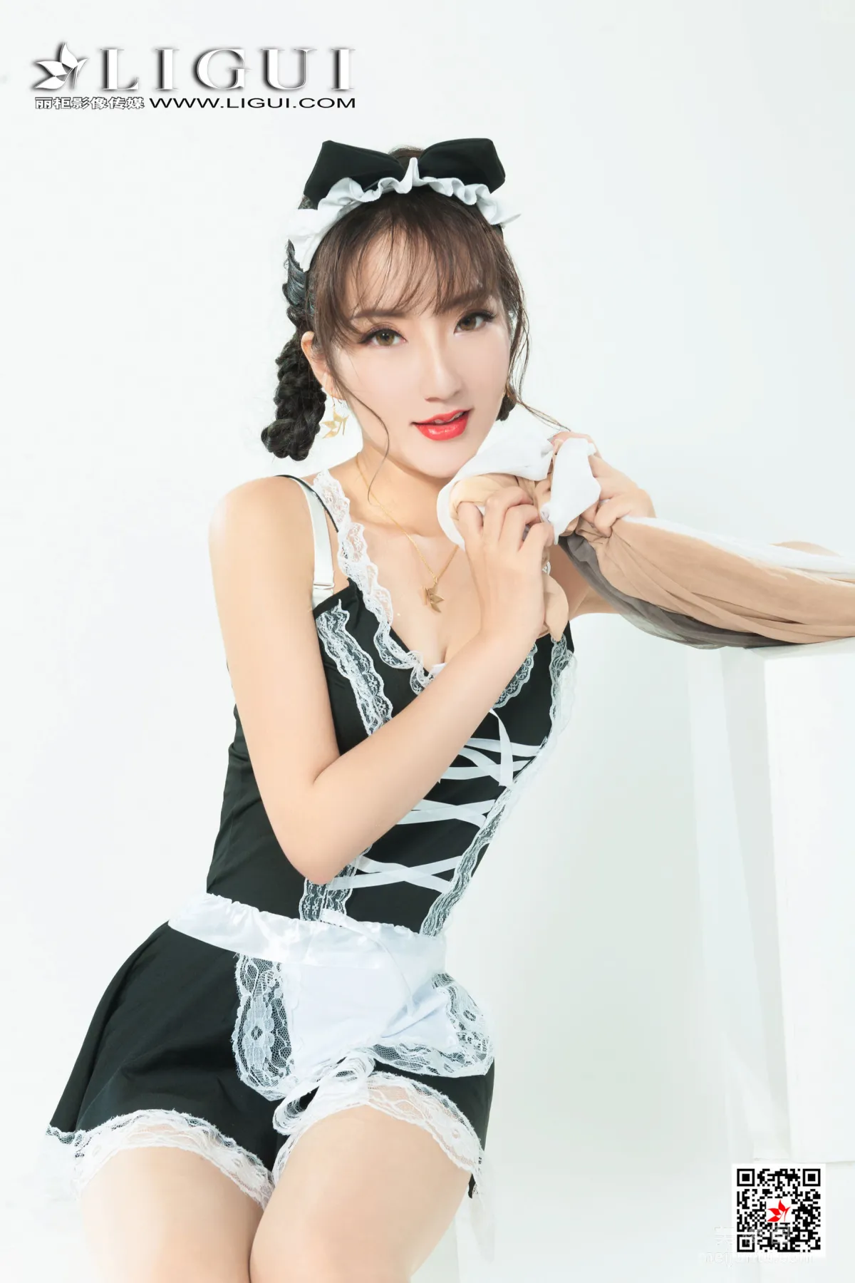 Xi Xi: Ligui Model photo 3