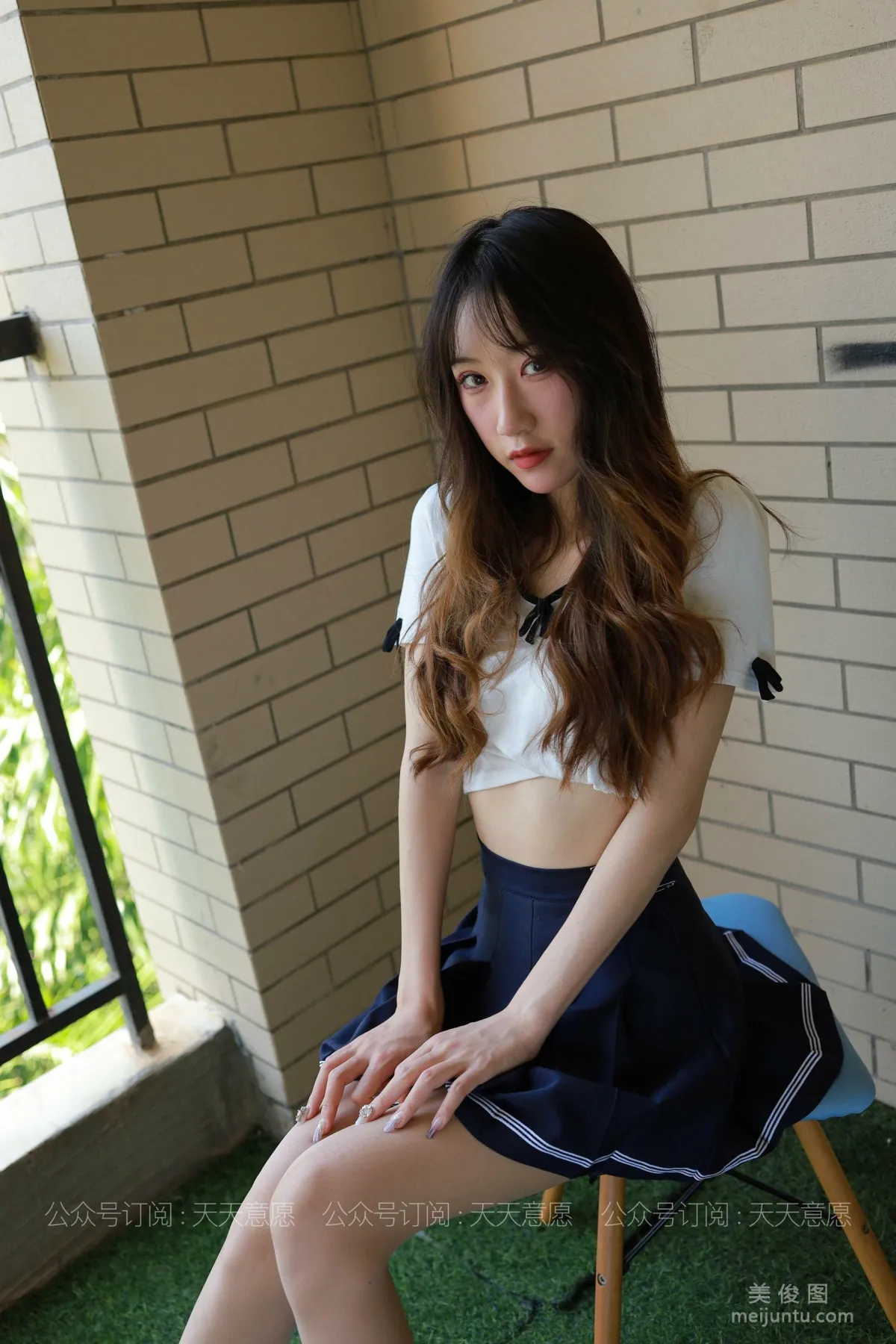[IESS異思趣向] 絲享家 823：怡怡《長腿少女 新人報道》 絲襪美腿套圖 70
