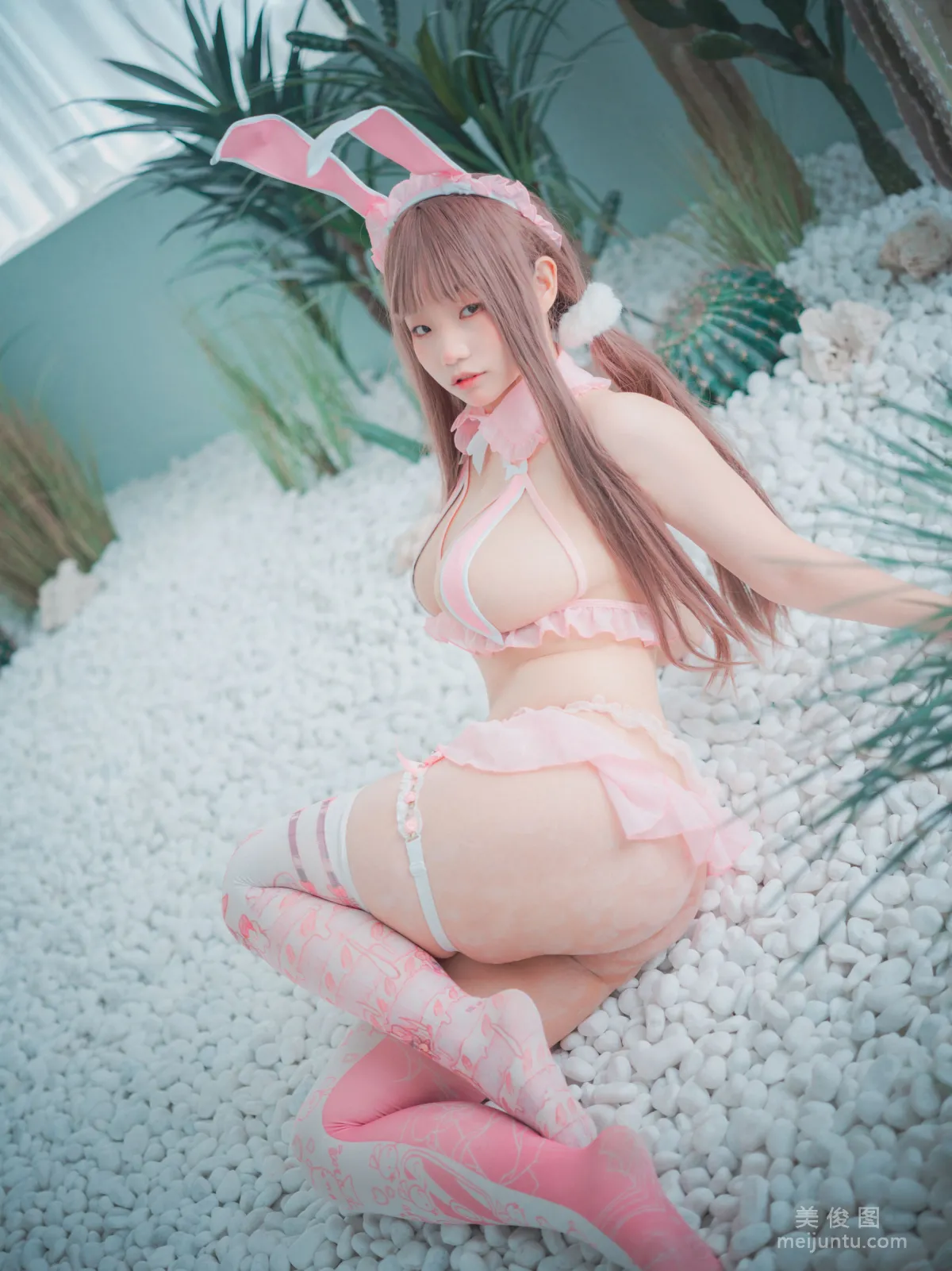 Mimmi: DJAWA March Hare photo 10