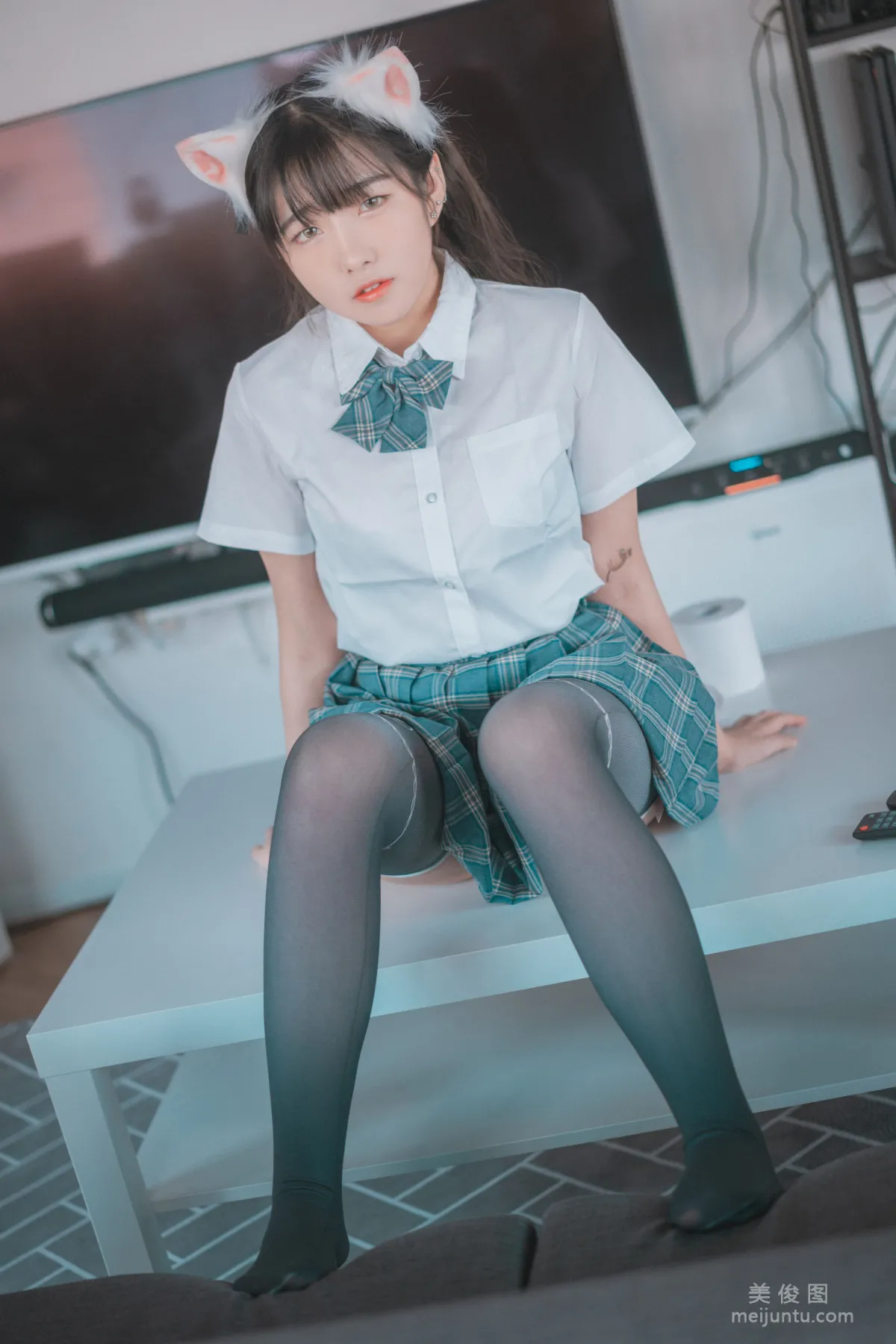 [DJAWA]  Sonson - Plug Me In 写真套图2