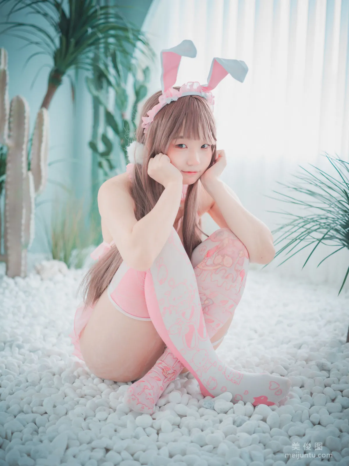 Mimmi: DJAWA March Hare photo 13