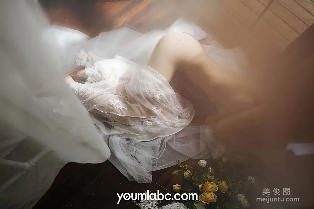 [YouMi] Shen Mengyao - White Light Mature Dream photo 44