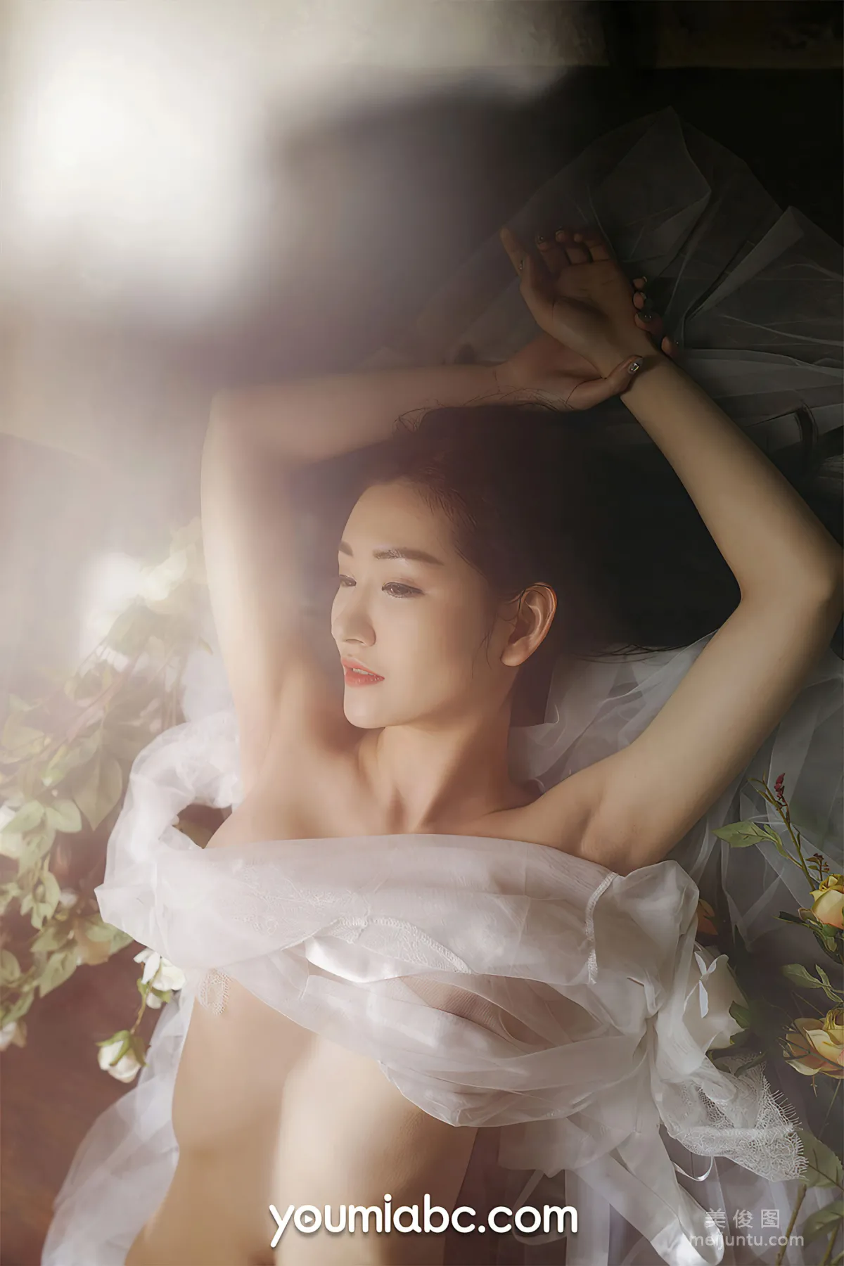 [YouMi] Shen Mengyao - White Light Mature Dream photo 13