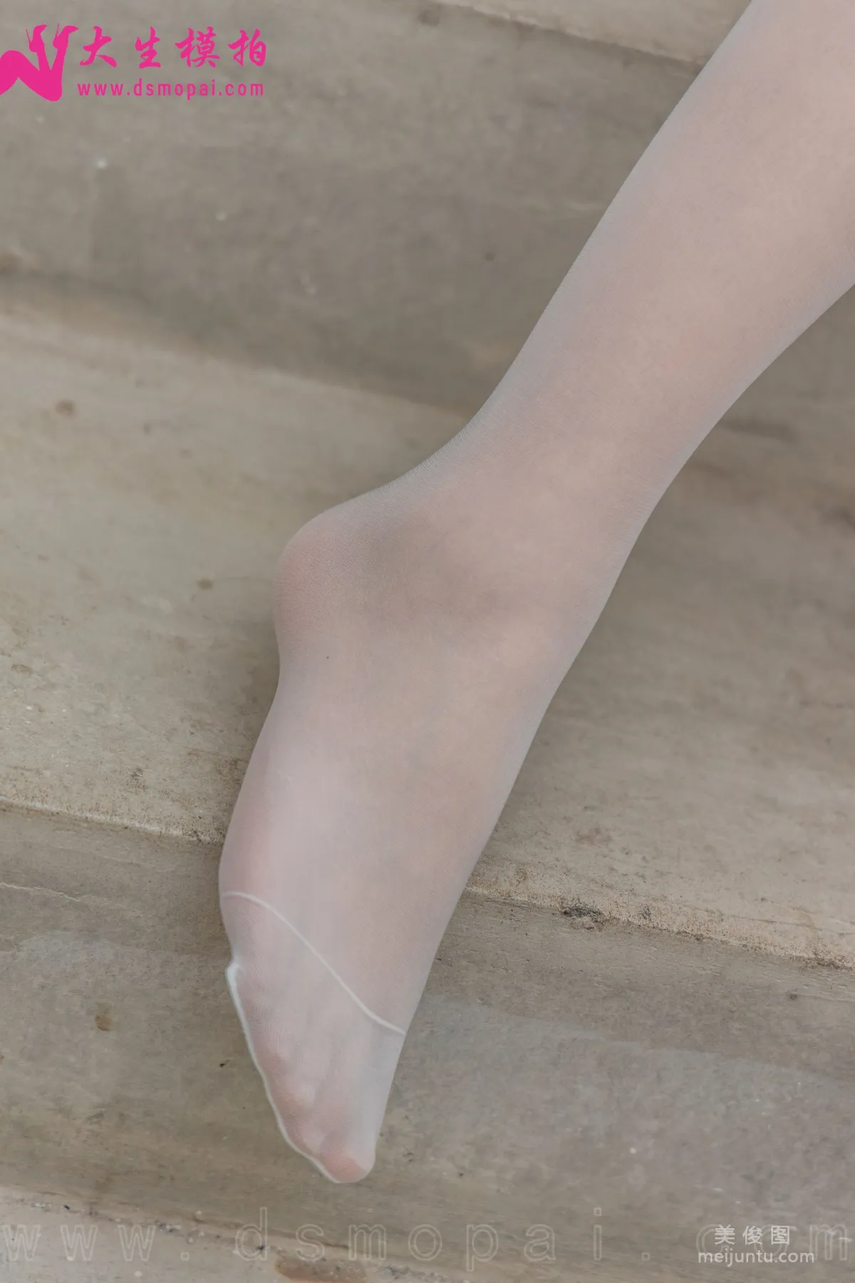 [DaSheng] NO.234 Li Li, Stairwell Beautiful Stockings Photo Set photo 37