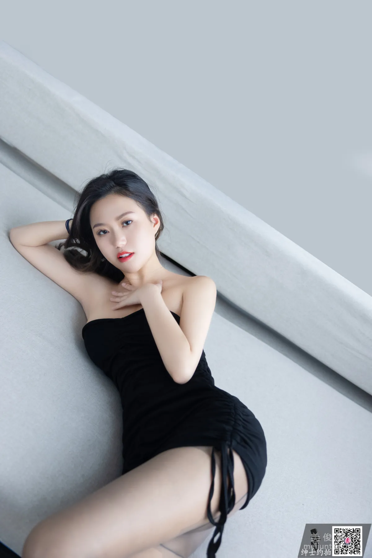 [Gentleman Shoots] SS012 Ning Ning, Gray Stockings Temptation photo 7