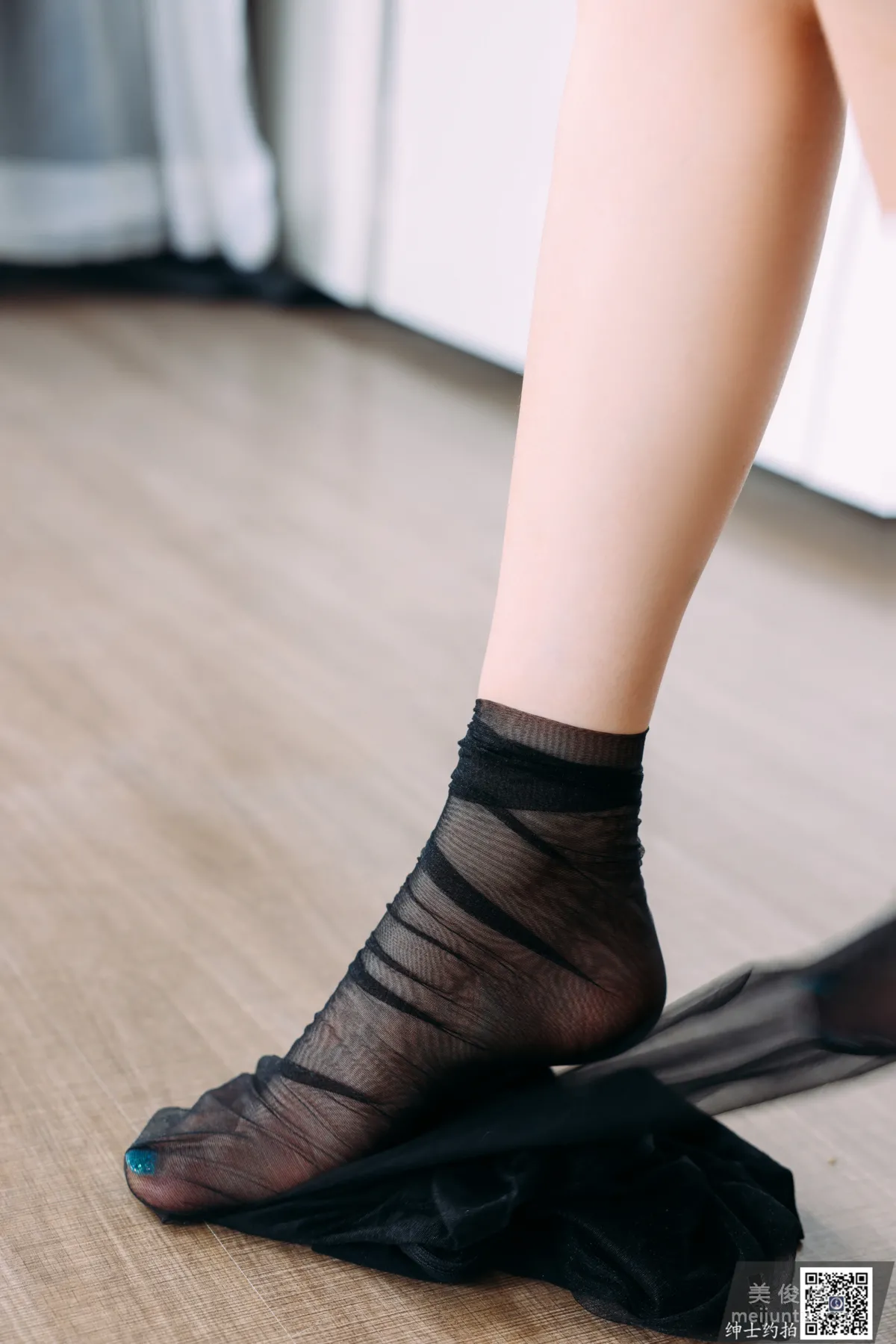 [Gentleman Shoots] SS011 Qi Wei, Black Stockings OL Legs Set photo 47