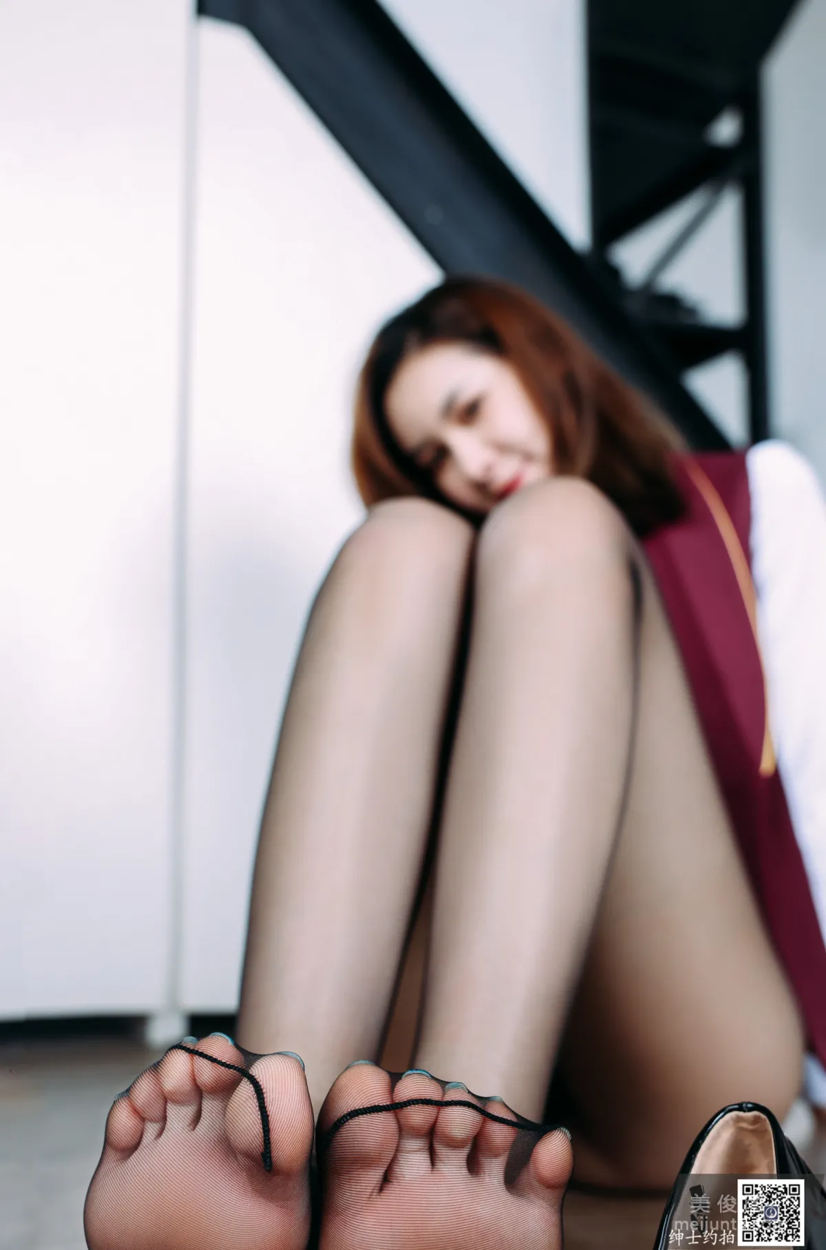 [Gentleman Shoots] SS011 Qi Wei, Black Stockings OL Legs Set photo 28