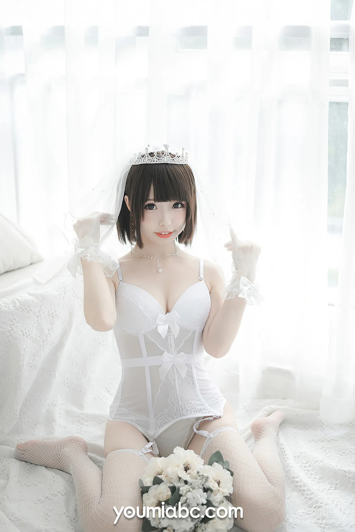 [尤蜜YouMi] 甜椒妙妙mio - 白皙花嫁 29