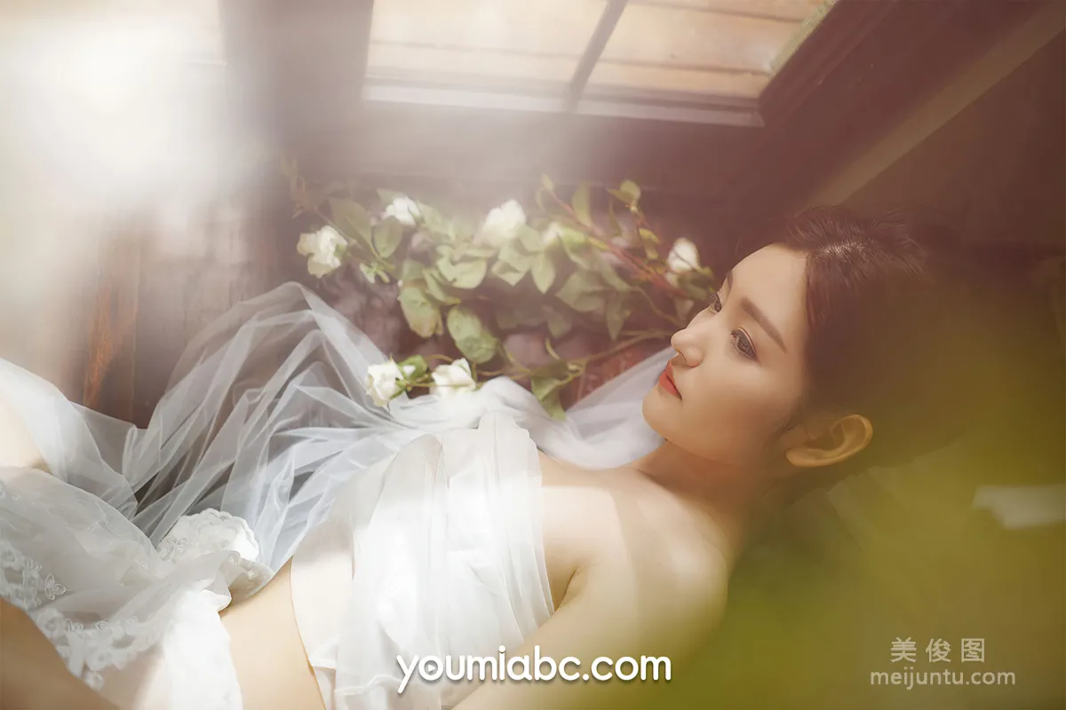 [YouMi] Shen Mengyao - White Light Mature Dream photo 22