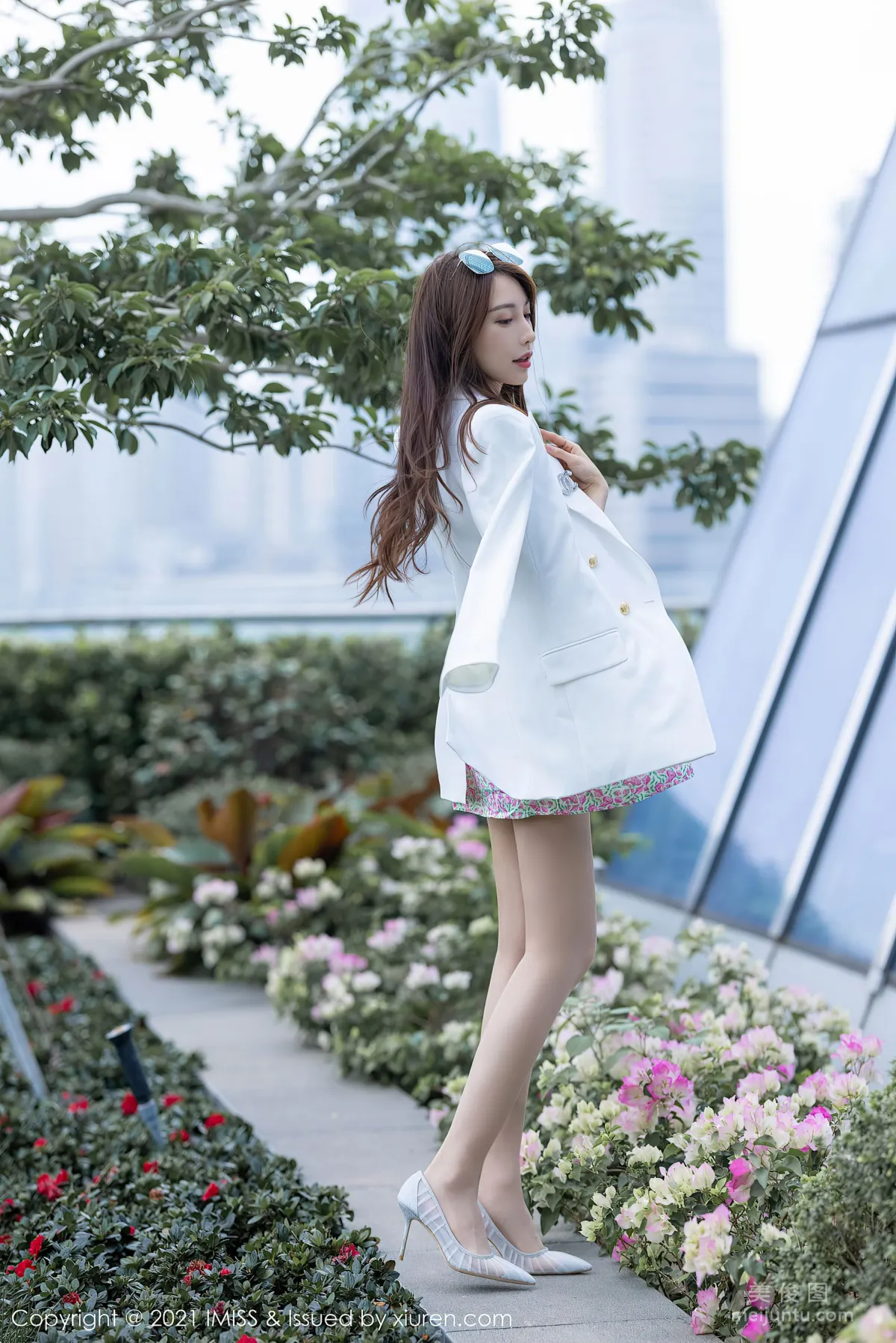 [IMISS] Vol.597 Lynn Liu Yining - Goddess Street Snap Series Part Two photo 14