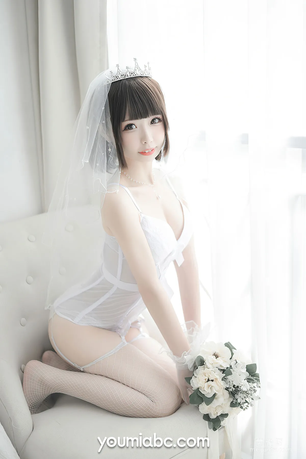 [尤蜜YouMi] 甜椒妙妙mio - 白皙花嫁 23