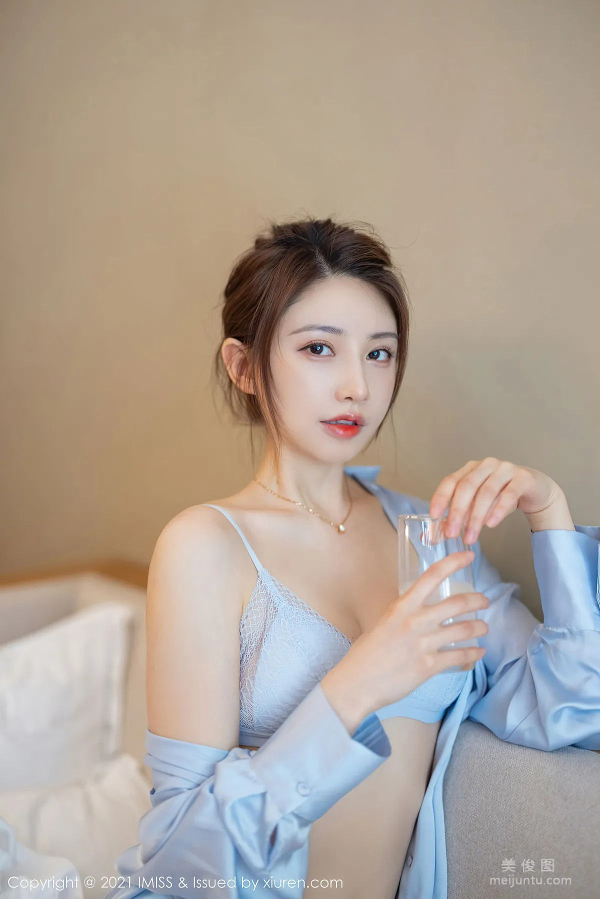 [IMISS] Vol.597 Lynn Liu Yining - Goddess Street Snap Series Part Two photo 30