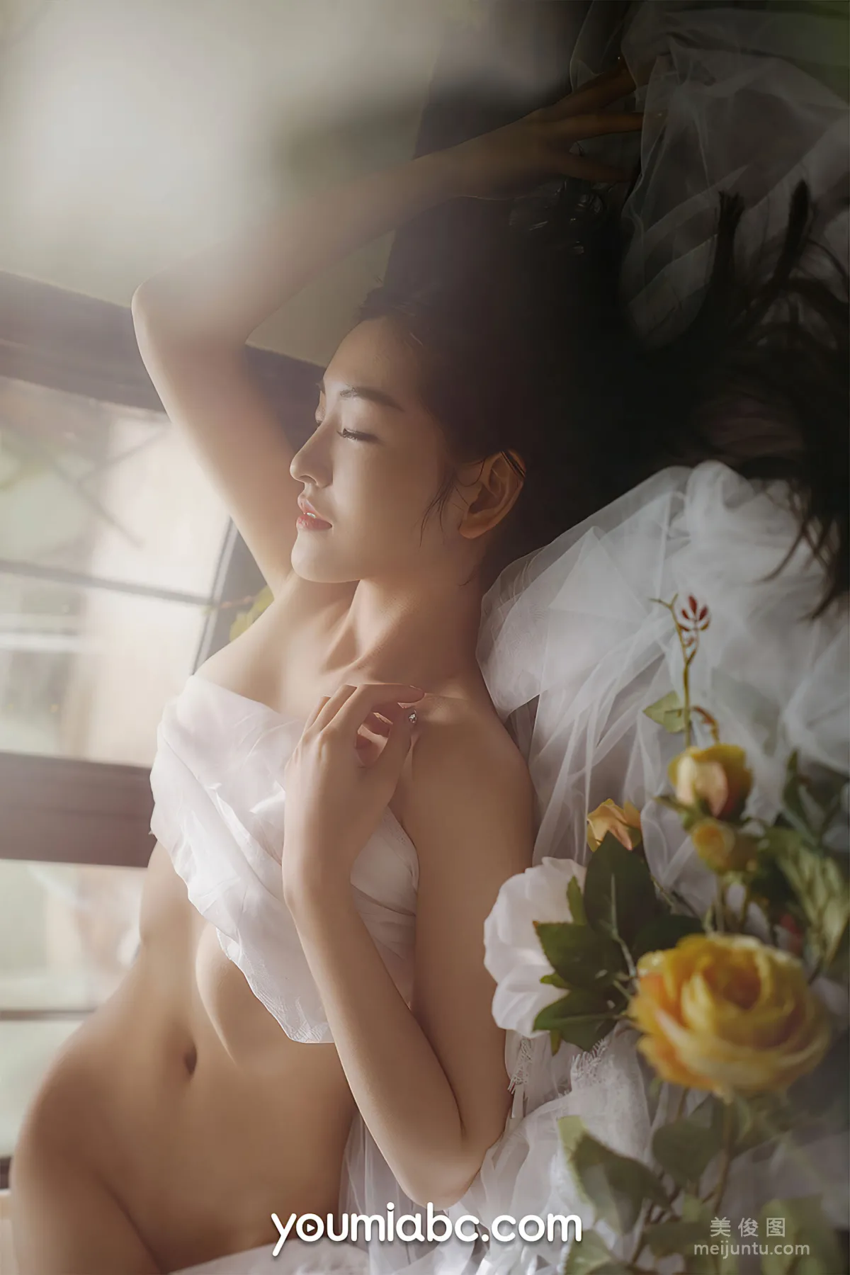 [YouMi] Shen Mengyao - White Light Mature Dream photo 10