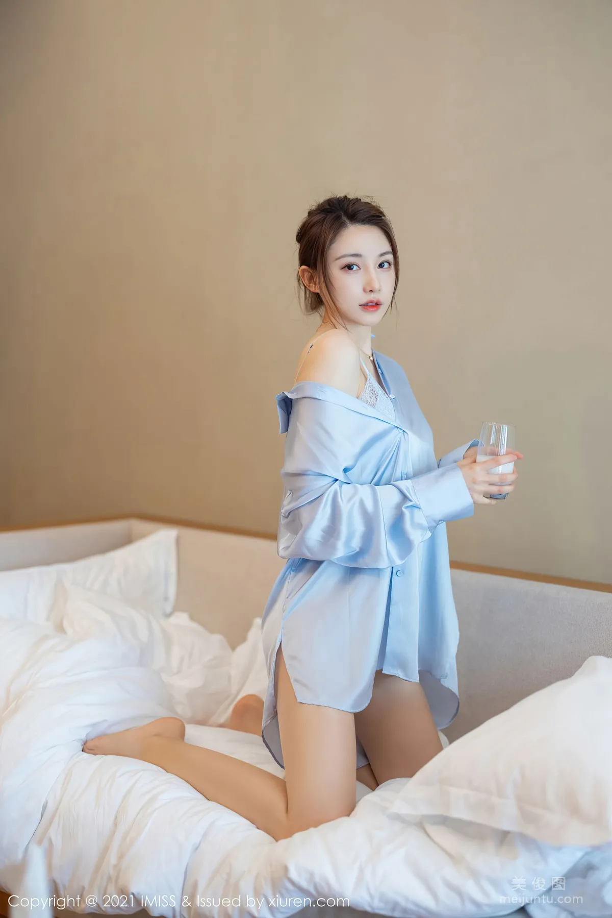 [IMISS] Vol.597 Lynn Liu Yining - Goddess Street Snap Series Part Two photo 23