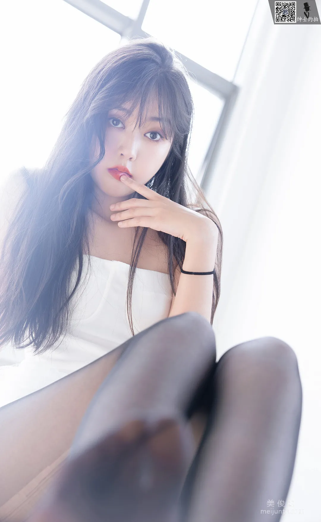 [Gentleman Shoots] SS007 Mei Huizi - Sexy Black Stockings Beautiful Feet photo 9