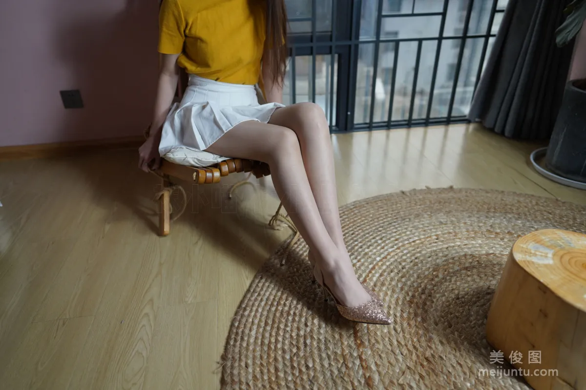 [壹吻映畫] YW005 嘟嘟《黃白休閑》 寫真套圖 6